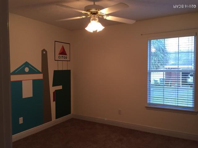 College Point 1st Add - Residential