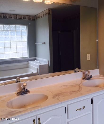 College Point 1st Add - Residential