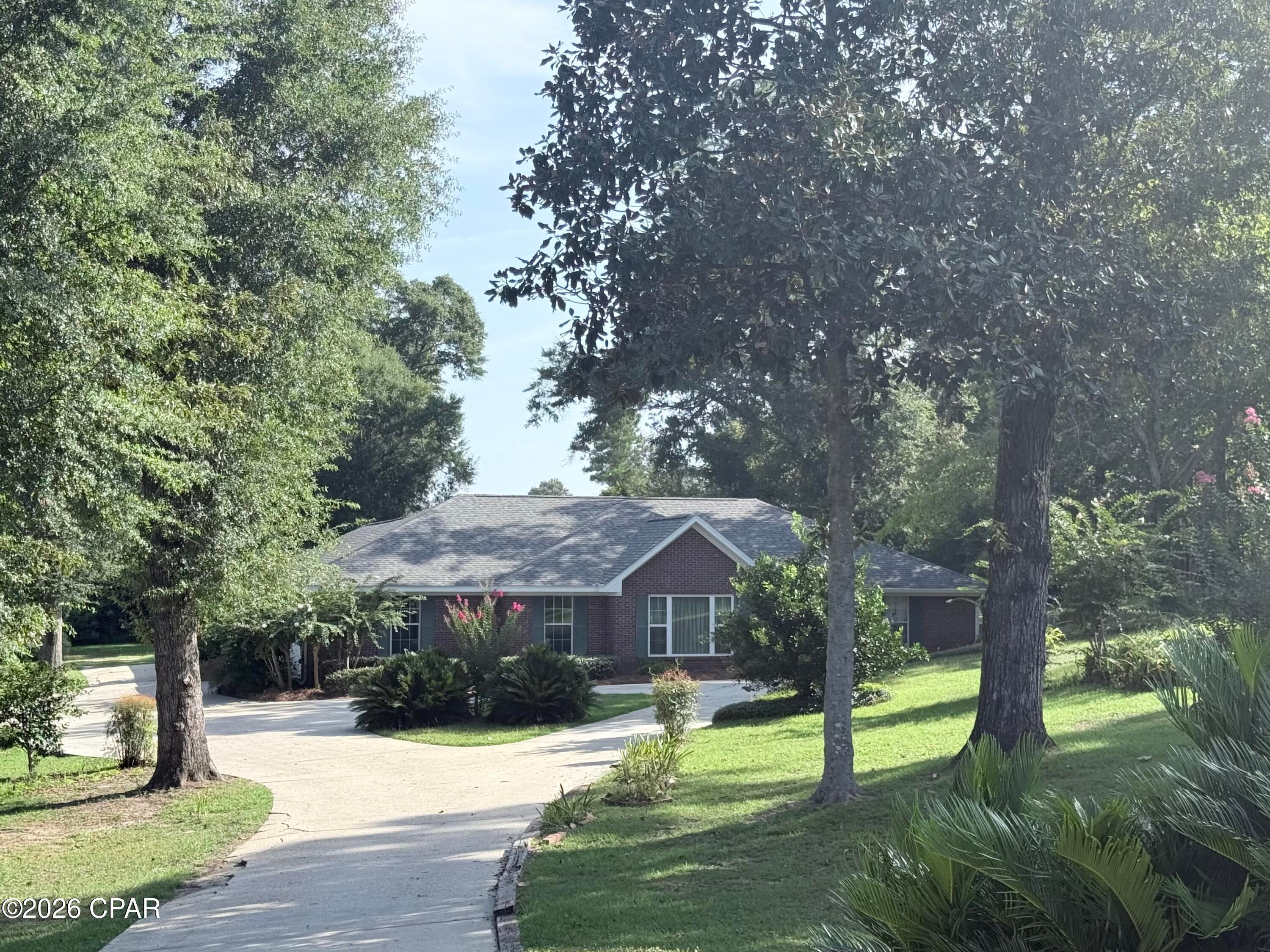 4616 Hillcrest Drive