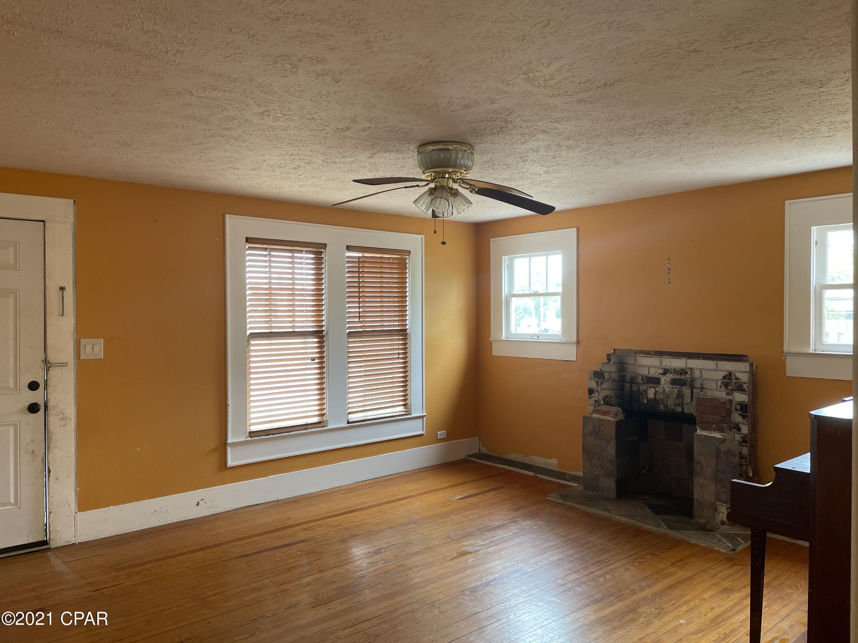 Sudduths 1st Add - Residential