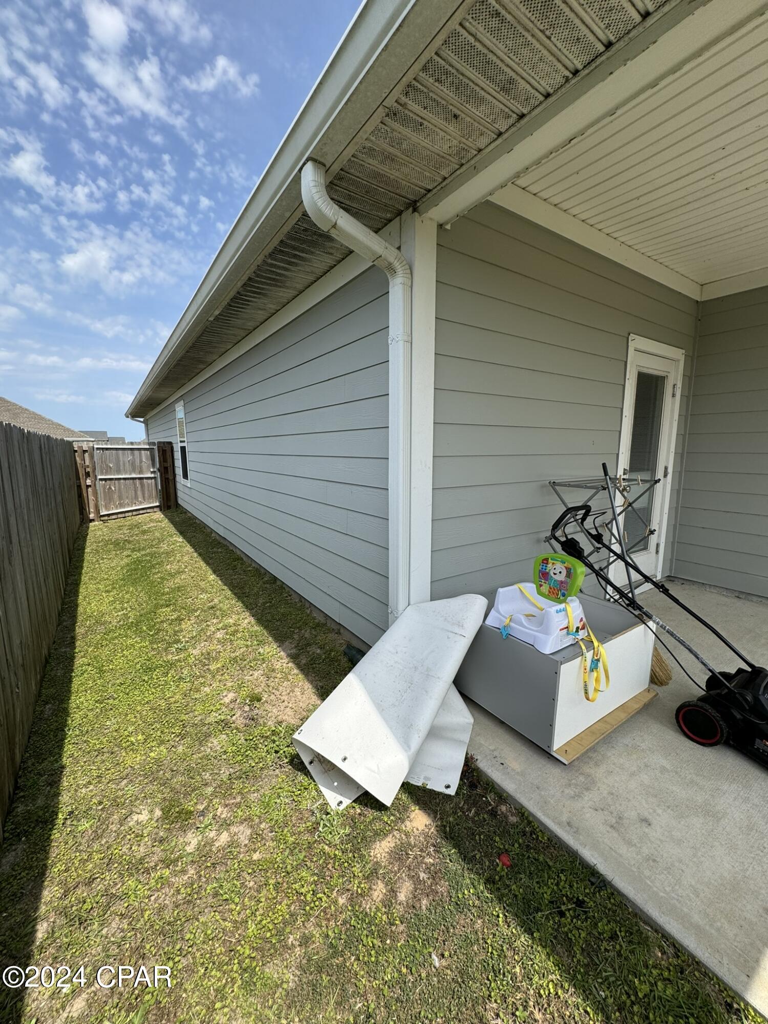 Village of Mill Bayou/Shoreline Village Ph 1C - Residential Lease