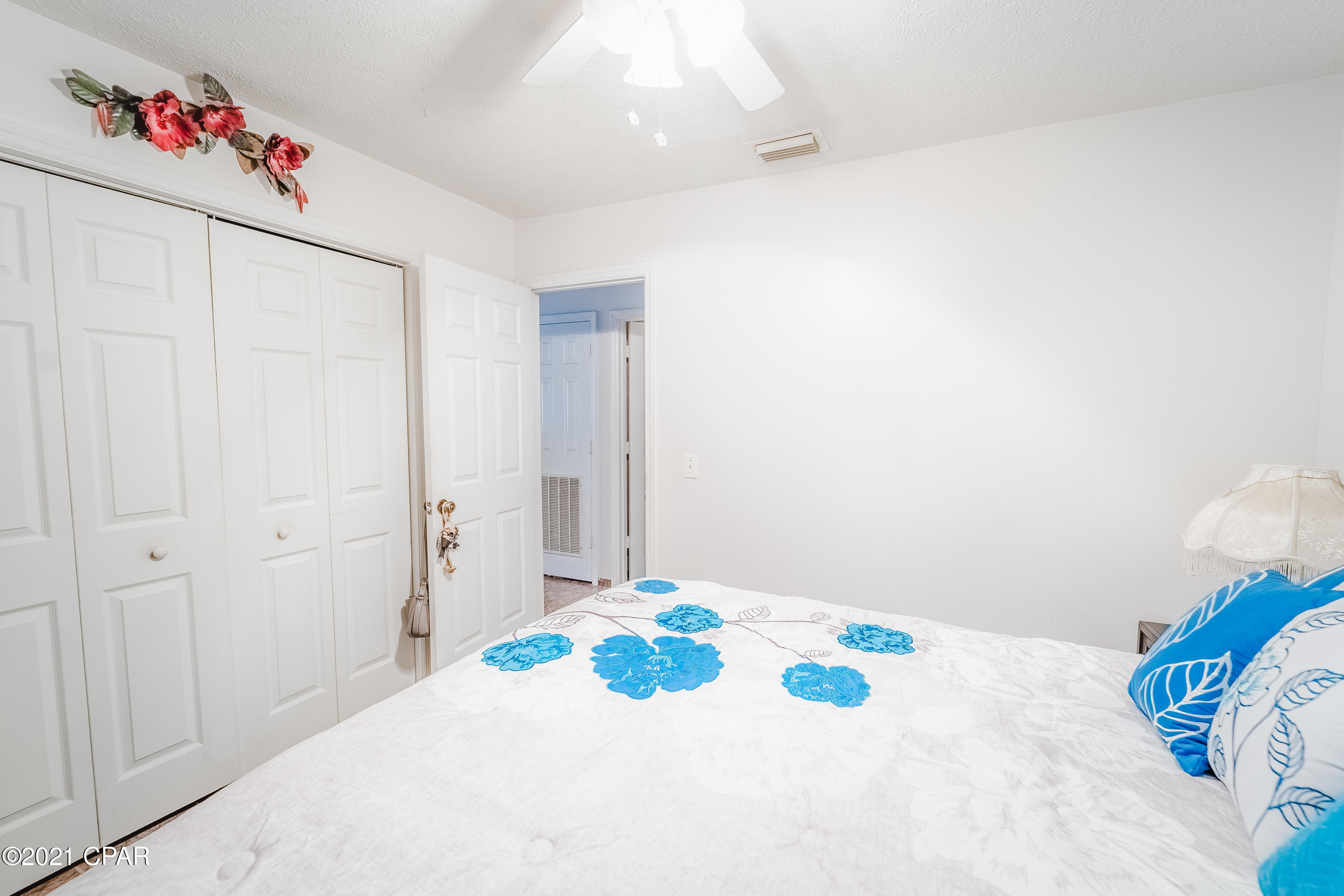 Laguna Beach Estates 7th Add - Residential