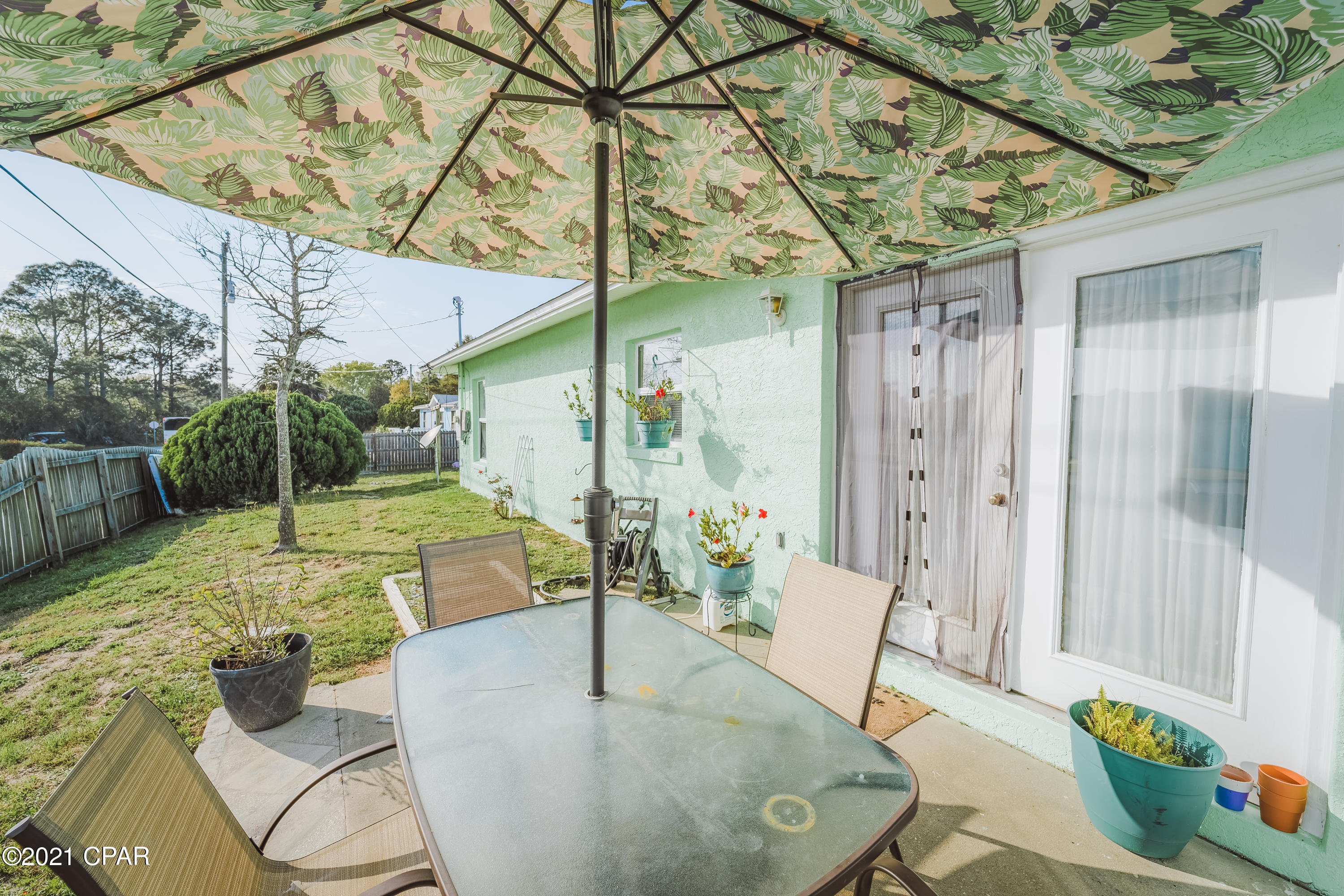 Laguna Beach Estates 7th Add - Residential