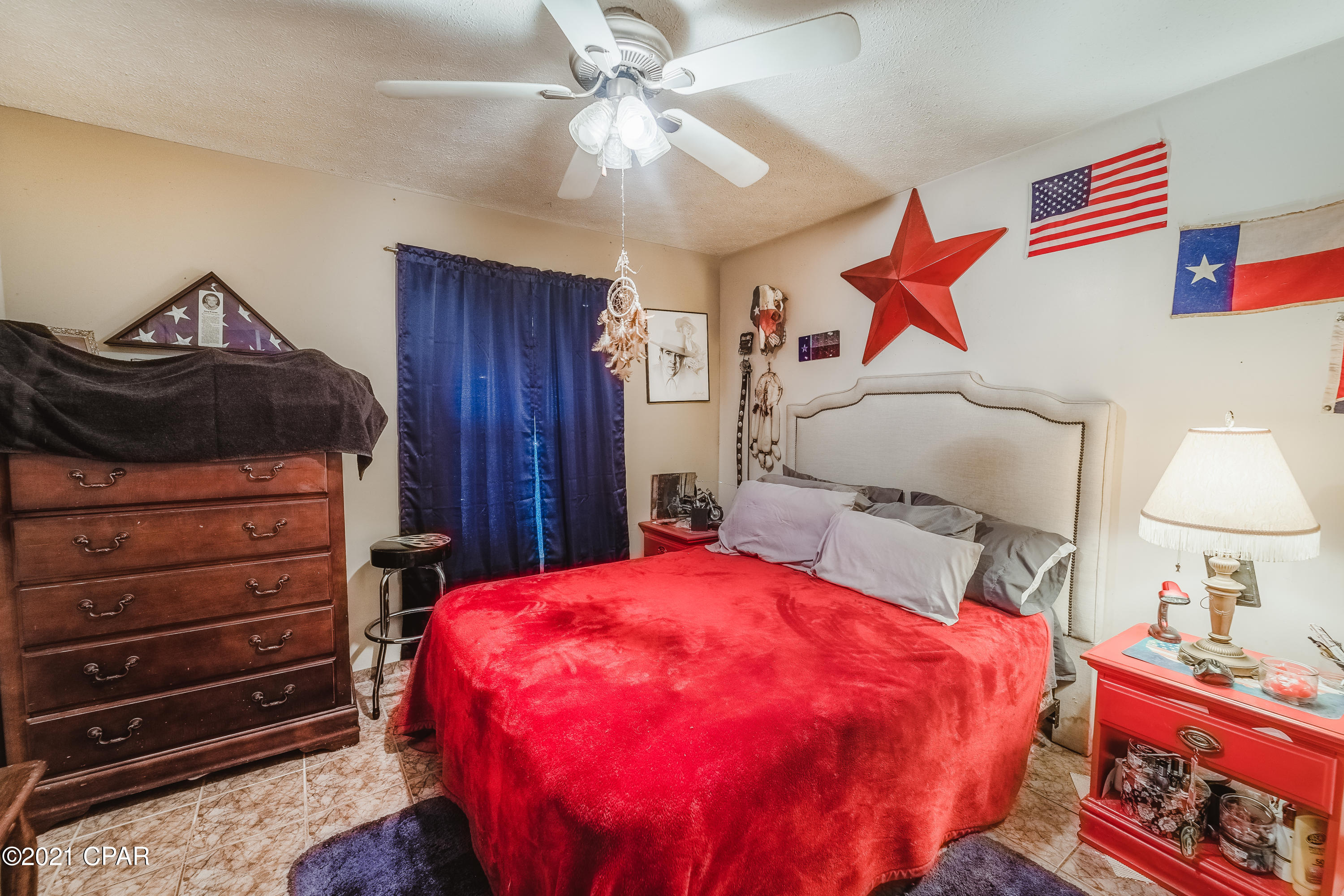 Laguna Beach Estates 7th Add - Residential