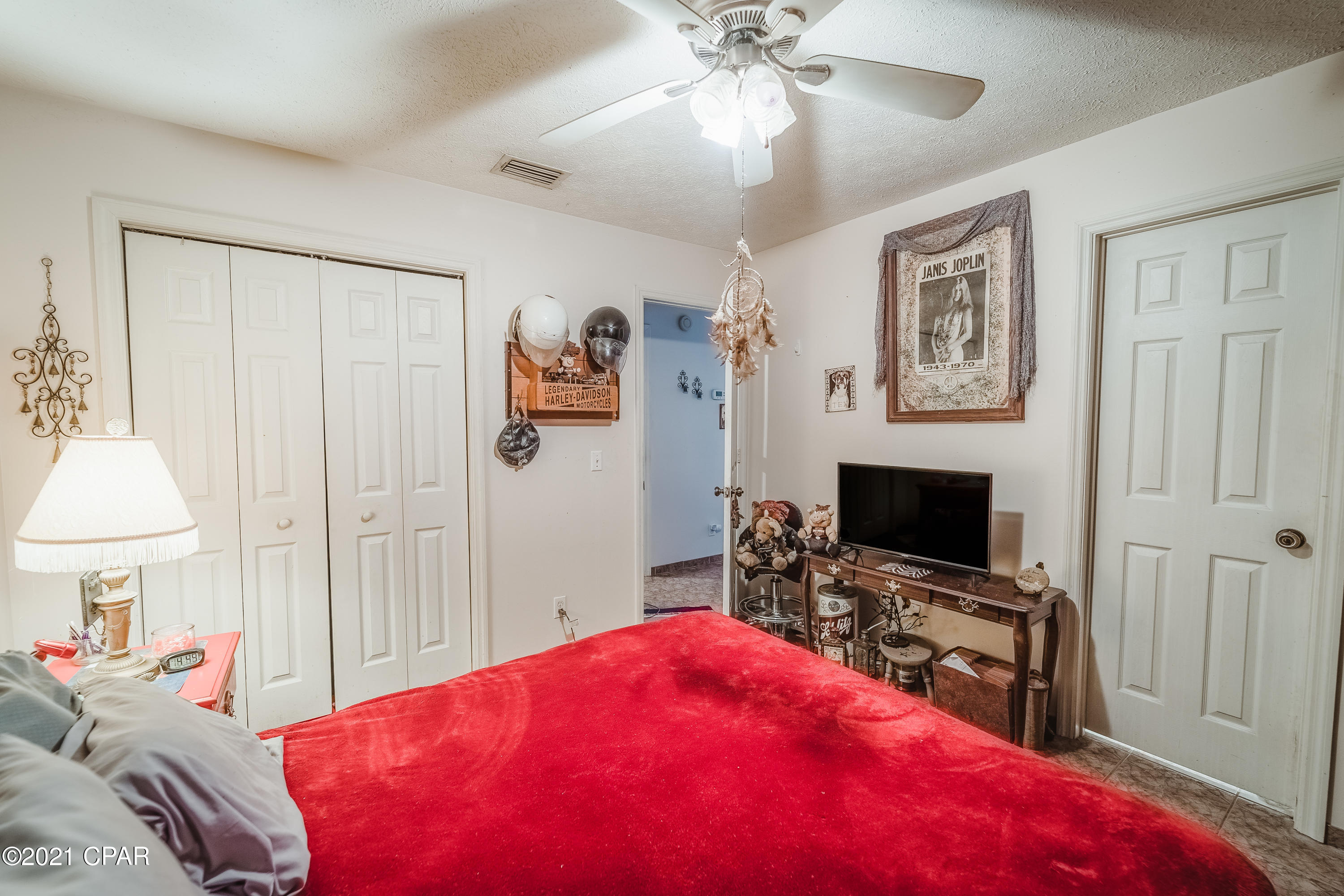 Laguna Beach Estates 7th Add - Residential