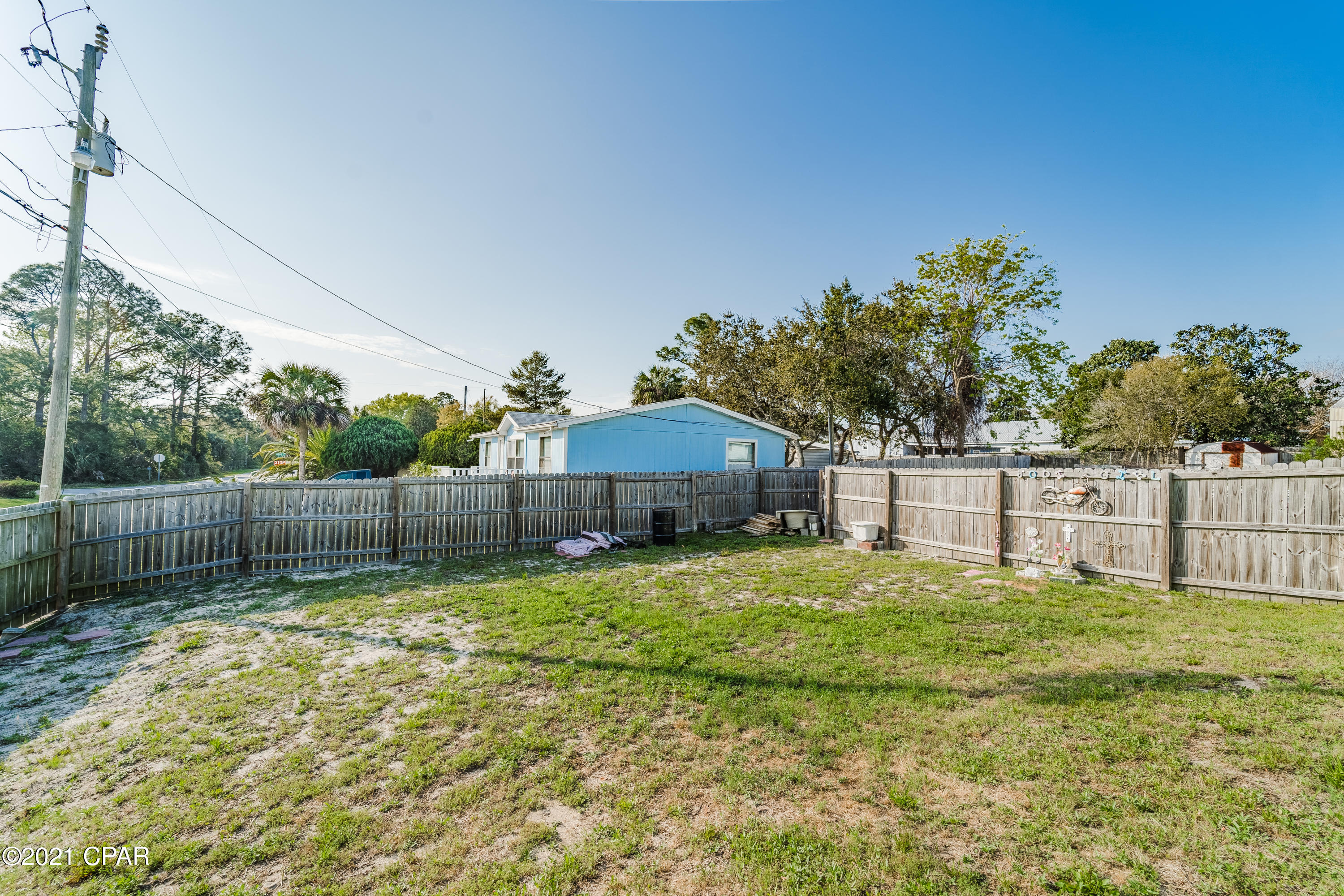 Laguna Beach Estates 7th Add - Residential