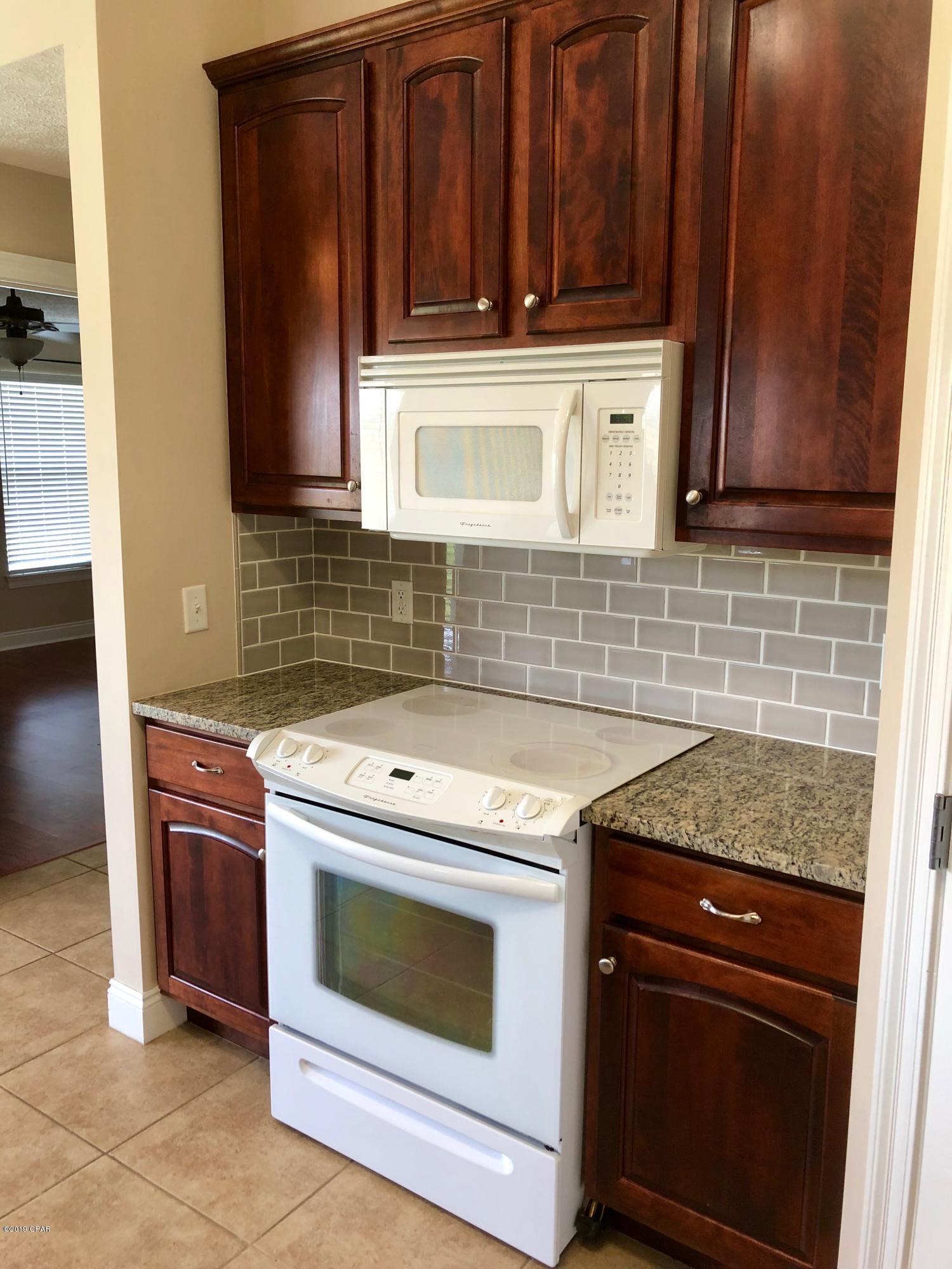 [No Recorded Subdiv] - Residential Lease