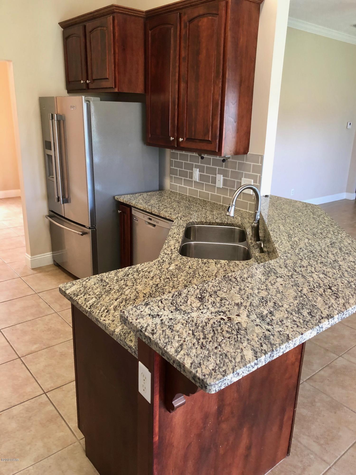 [No Recorded Subdiv] - Residential Lease