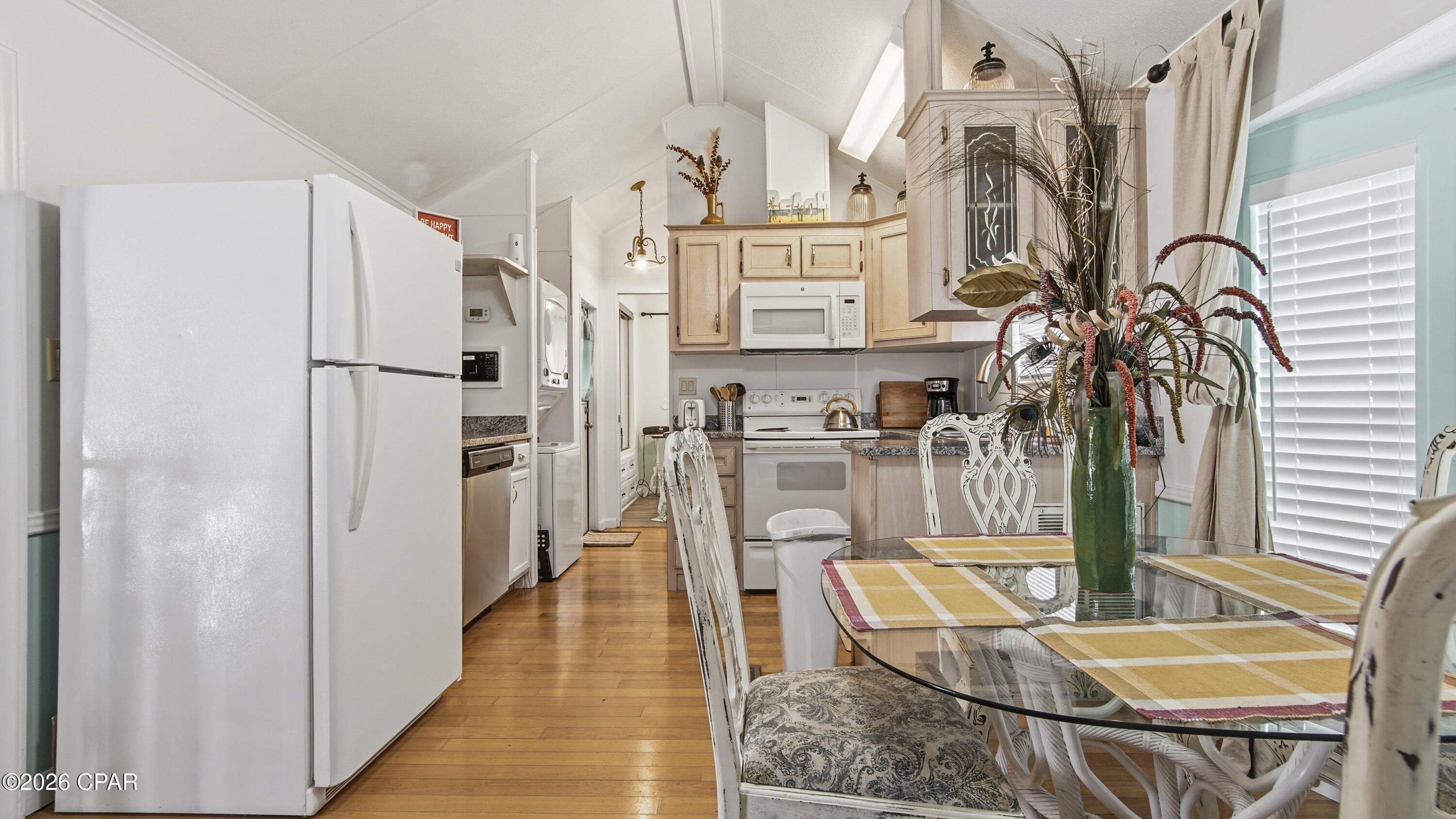 Emerald Pointe Resort - Residential Lease