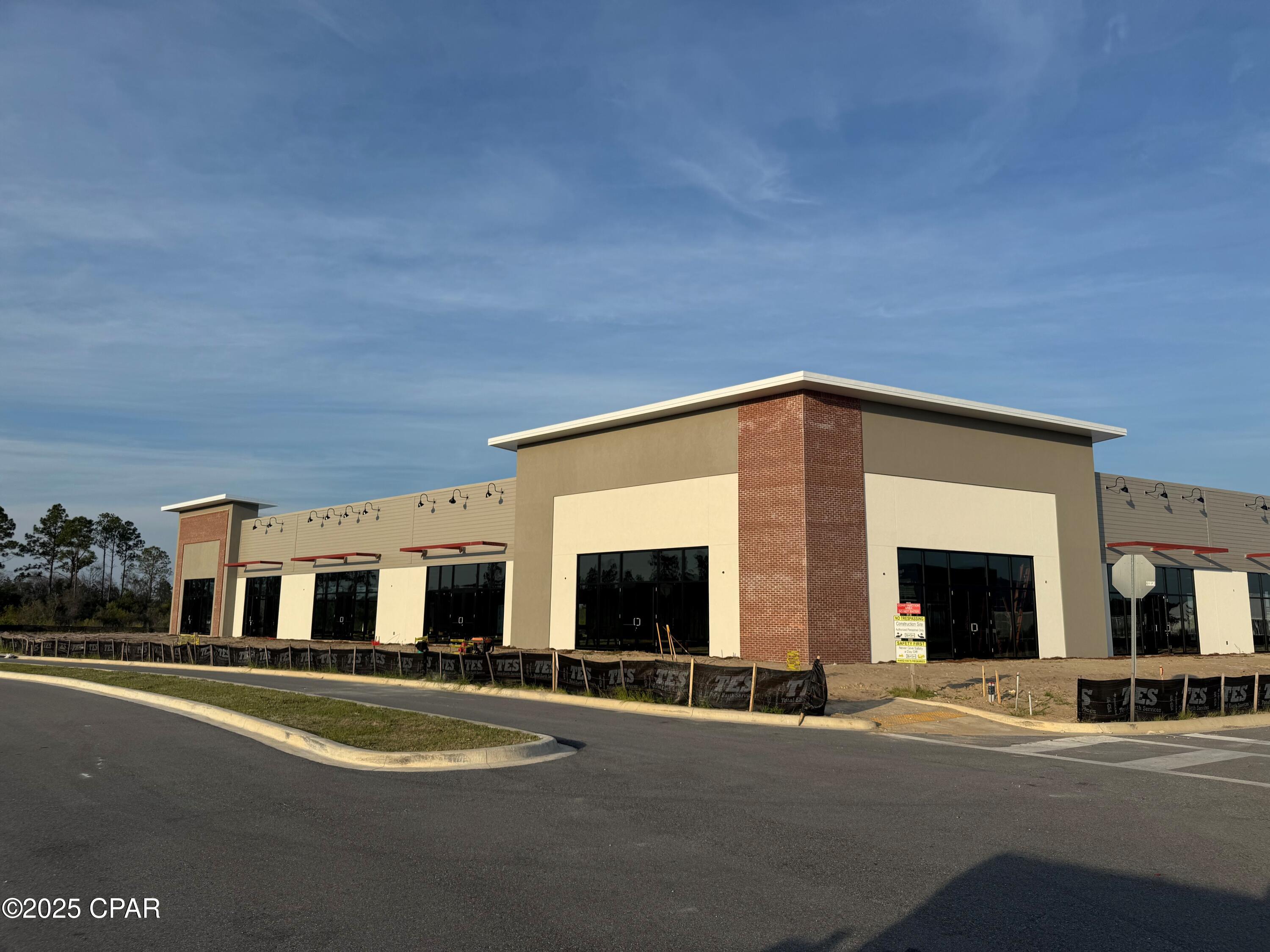 [No Recorded Subdiv] - Commercial Lease