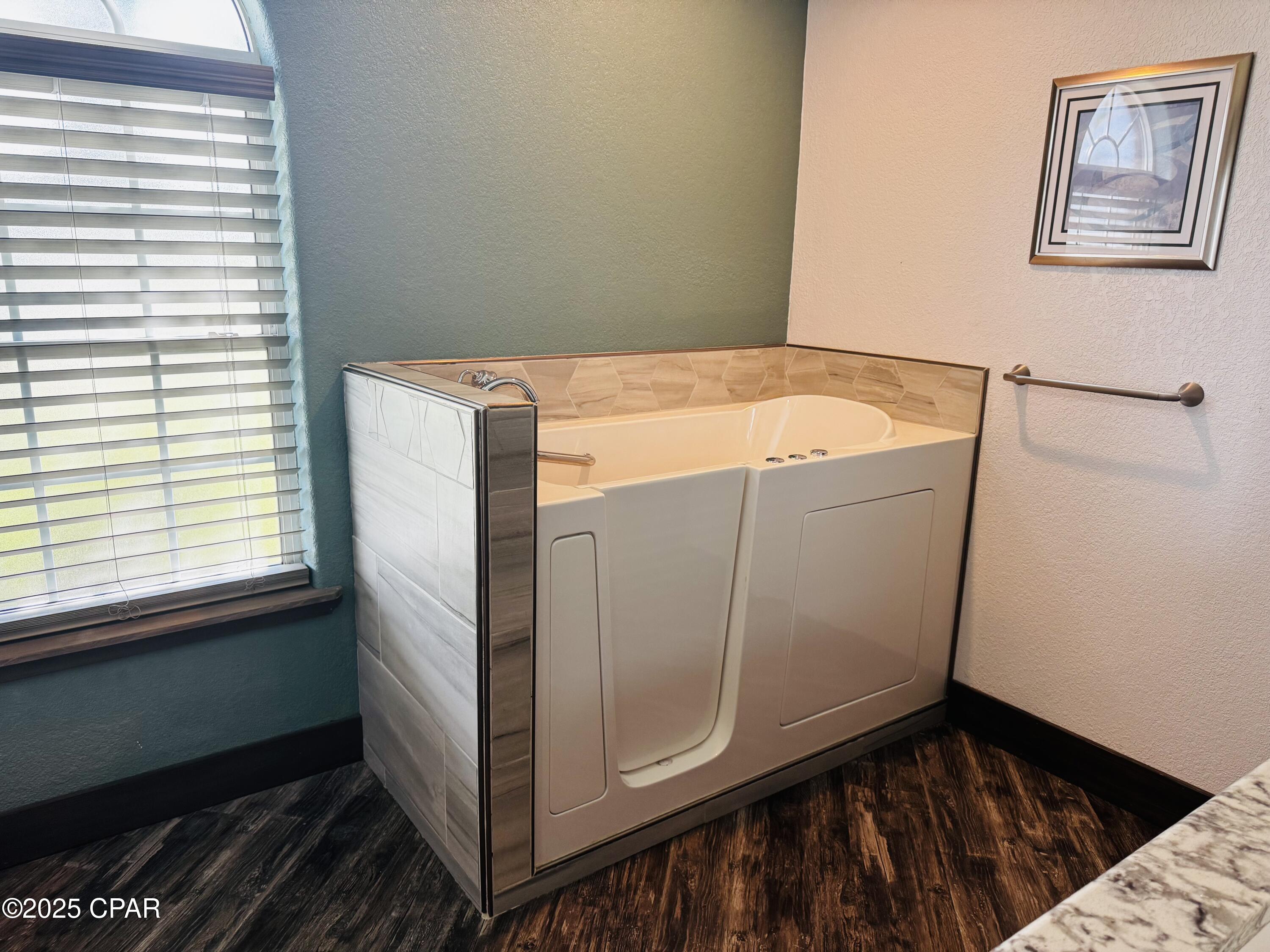 Mowat Highlands Ph VI - Residential