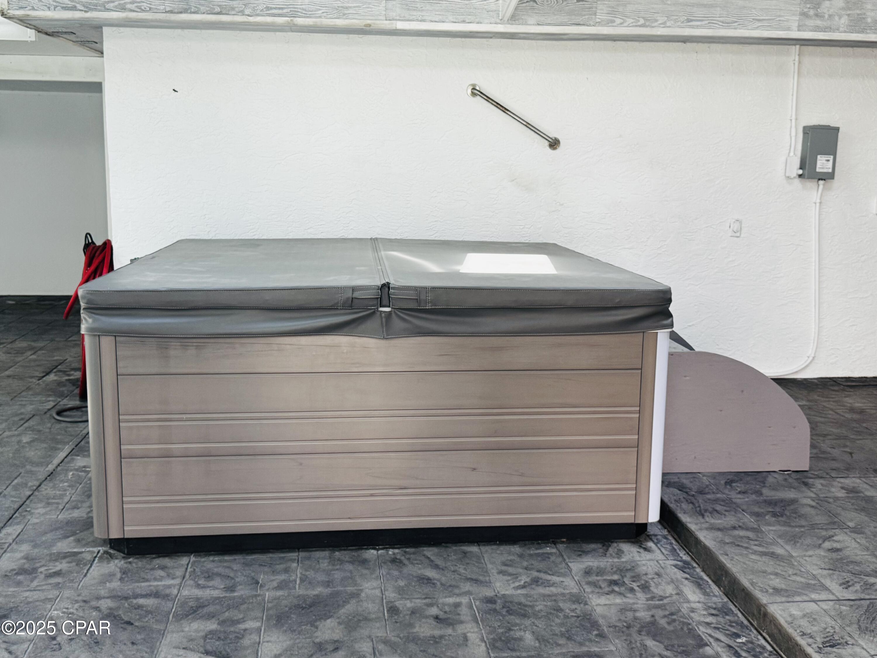 Mowat Highlands Ph VI - Residential