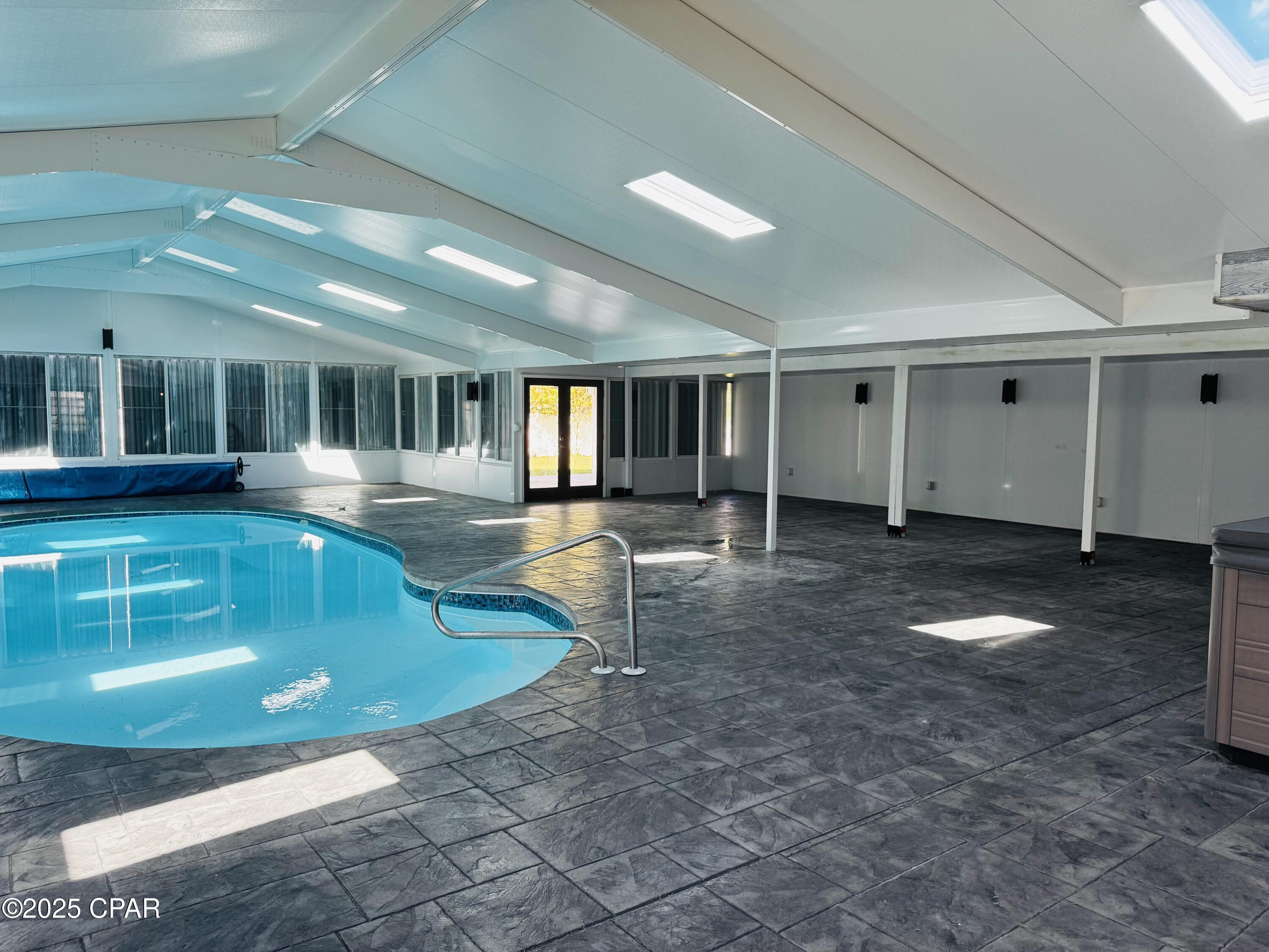 Mowat Highlands Ph VI - Residential