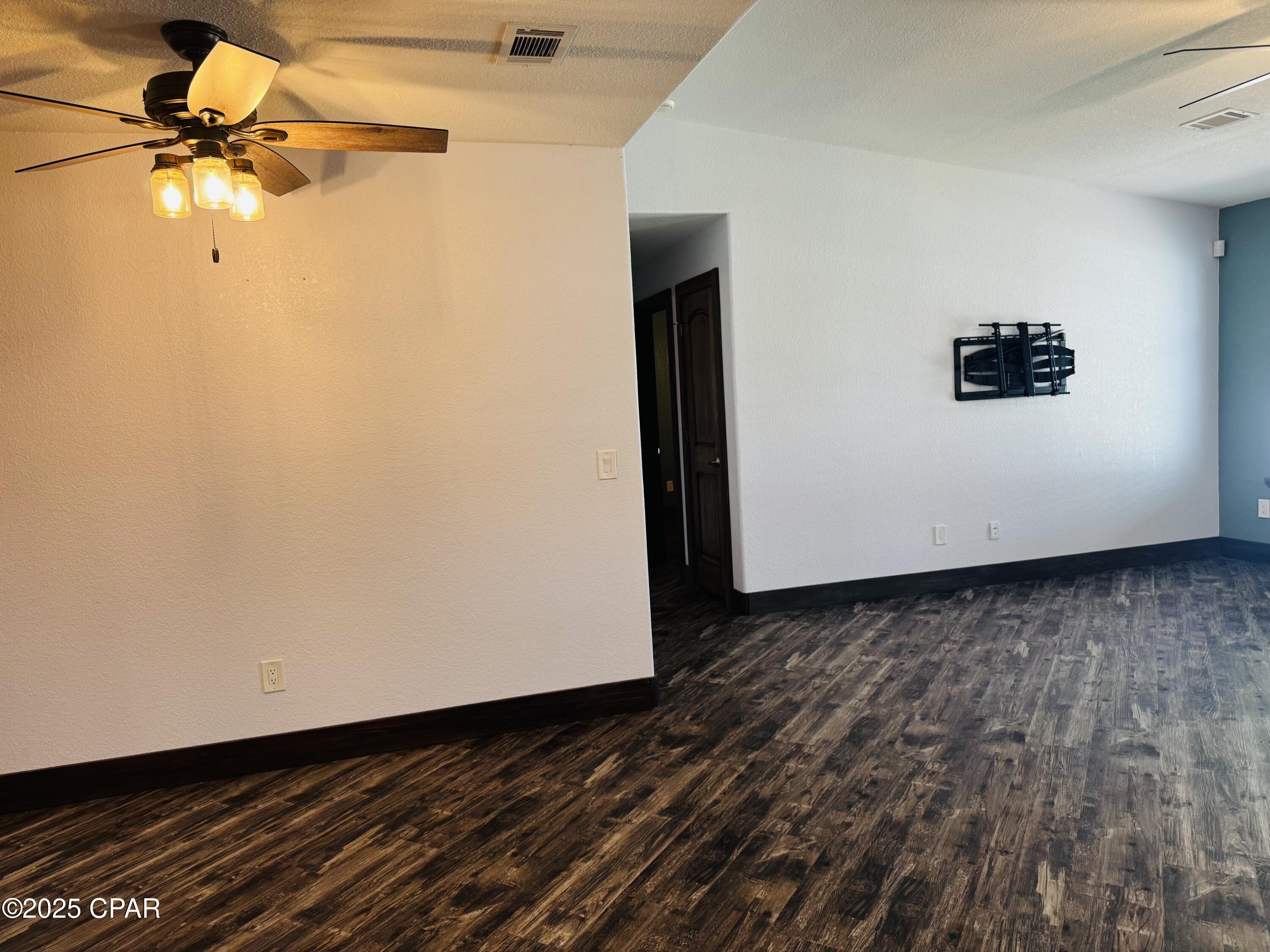 Mowat Highlands Ph VI - Residential