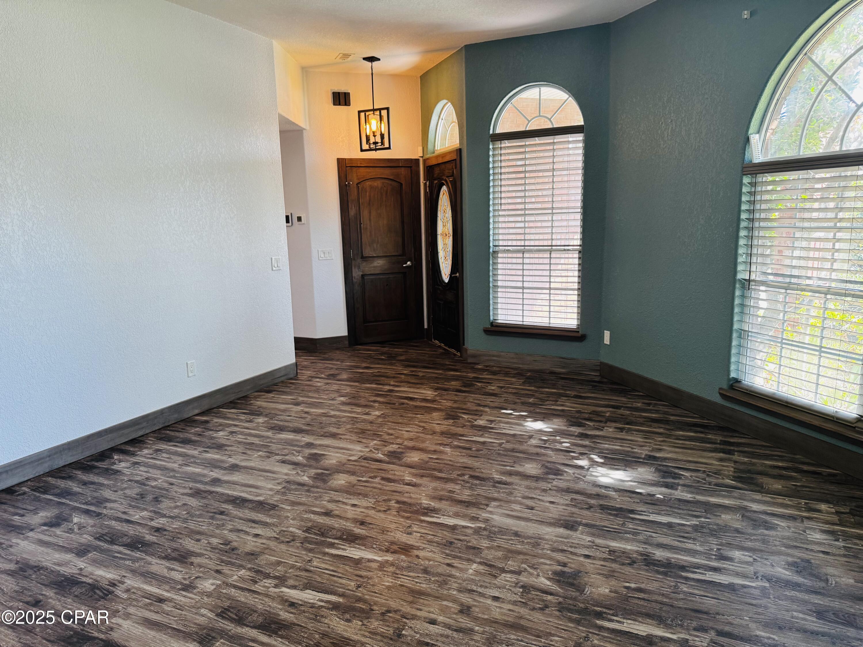 Mowat Highlands Ph VI - Residential