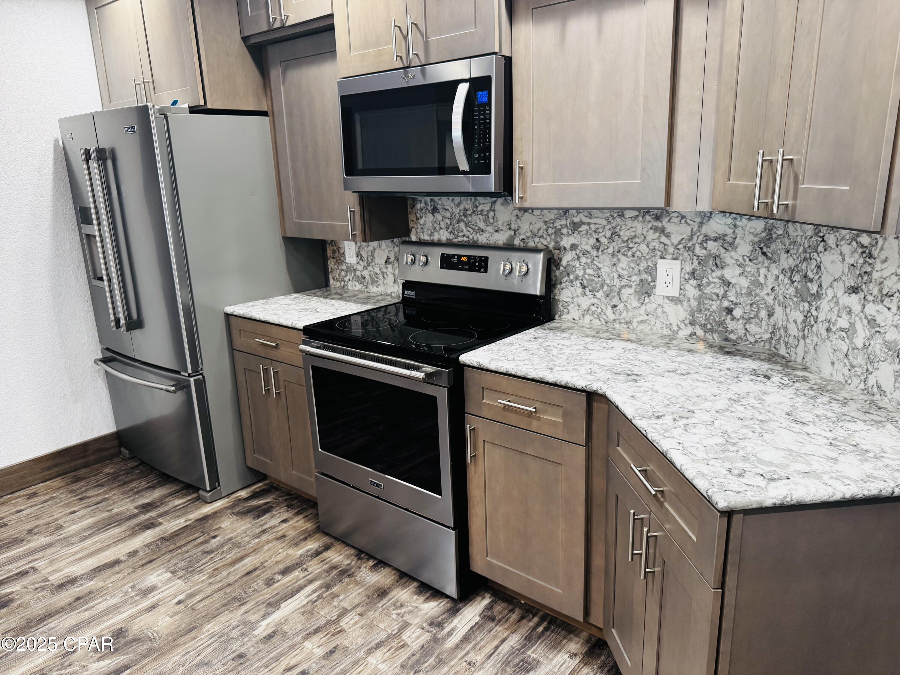 Mowat Highlands Ph VI - Residential