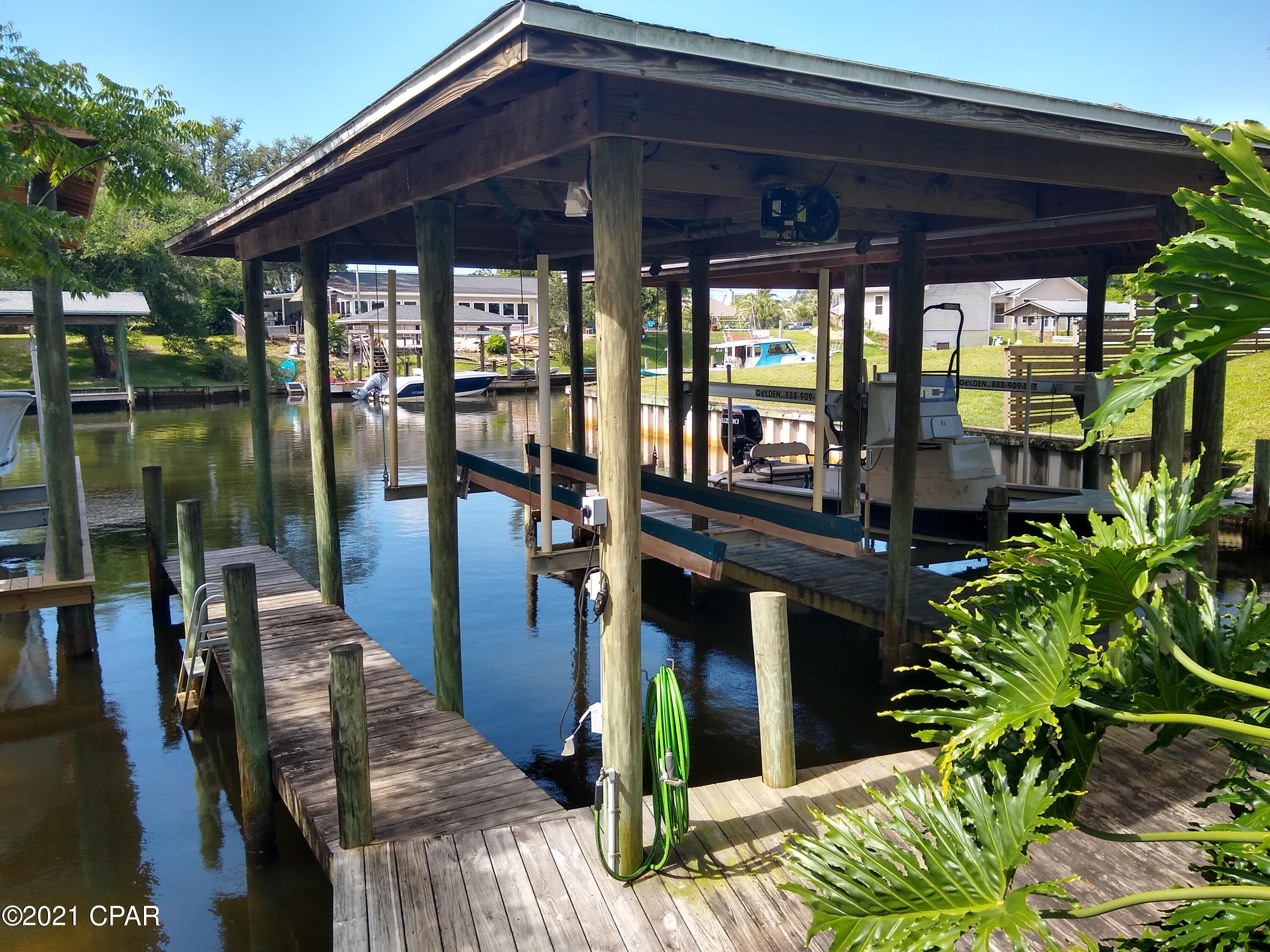 Pretty Bayou Replat - Residential