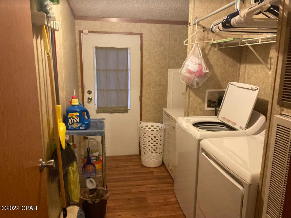 Crestview Heights 1st Add - Residential