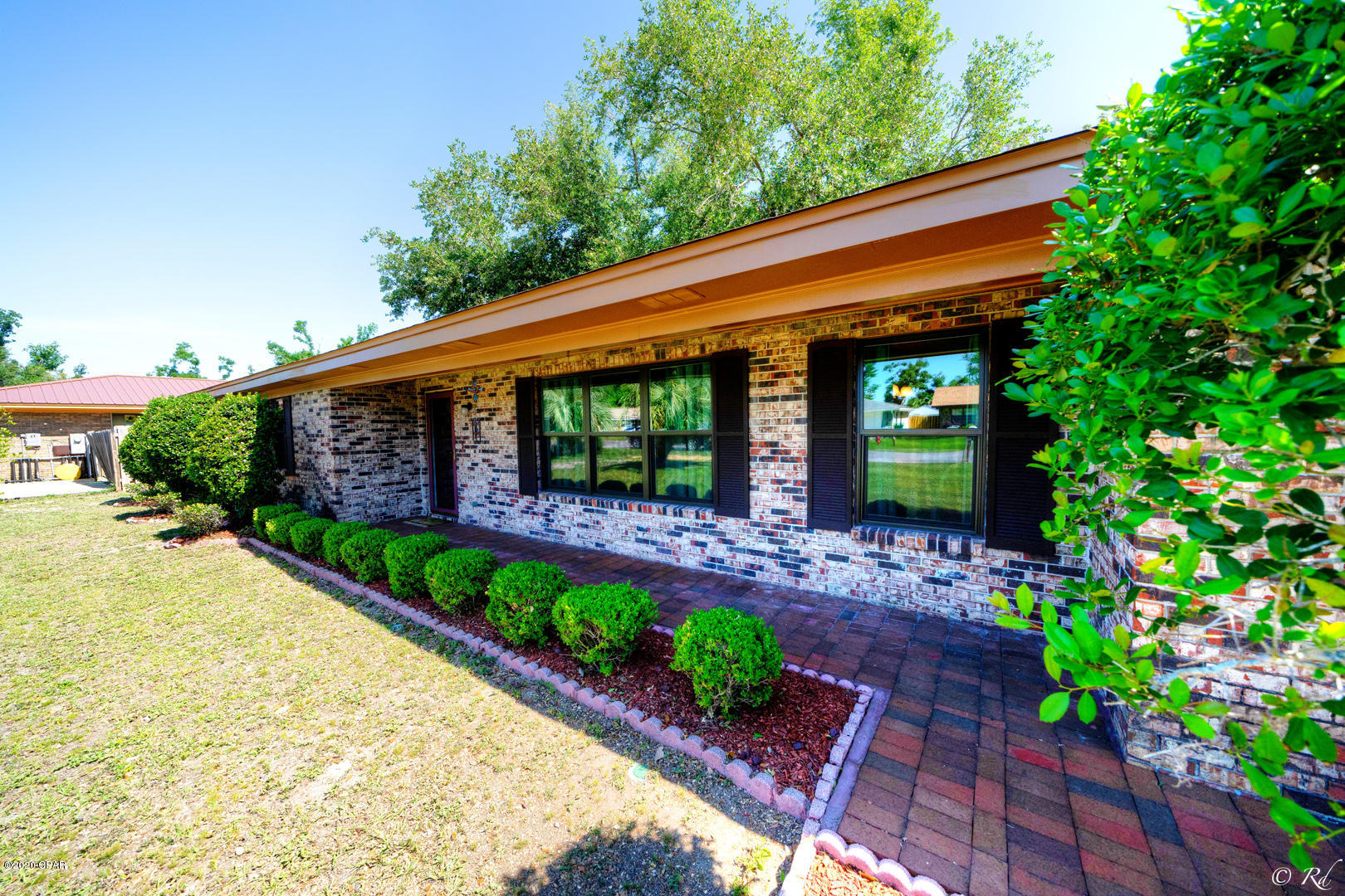 Imperial Oaks - Residential