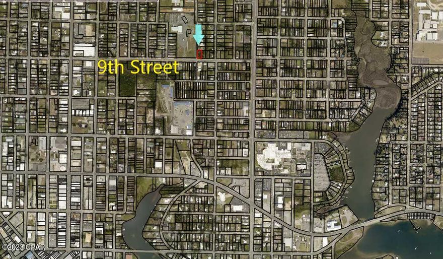 Priced to sell!  Large corner Lot ( 70'X140') that is centrally located in Panama City, FL.  Within a 1/2 mile to water and Bay County Medical Center.