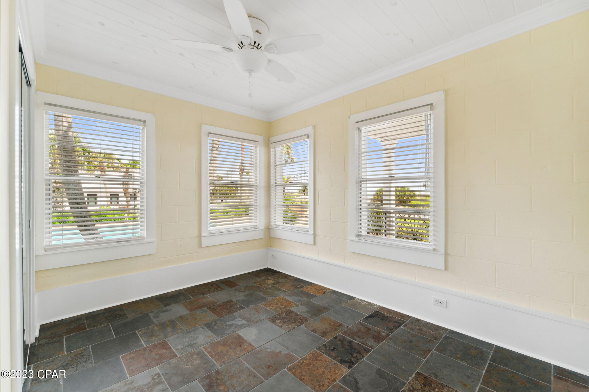 Santa Monica Beach - Residential