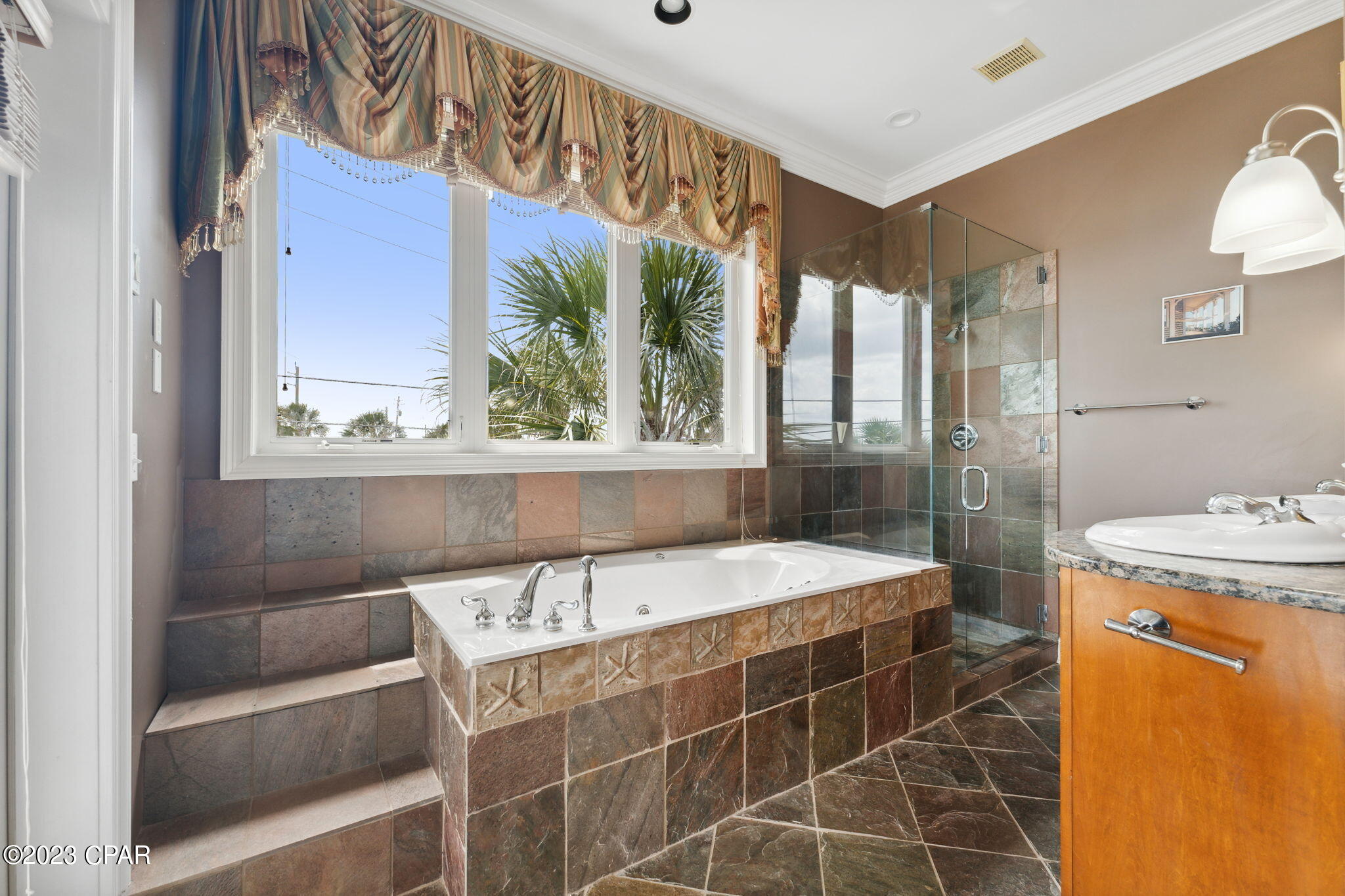 Santa Monica Beach - Residential