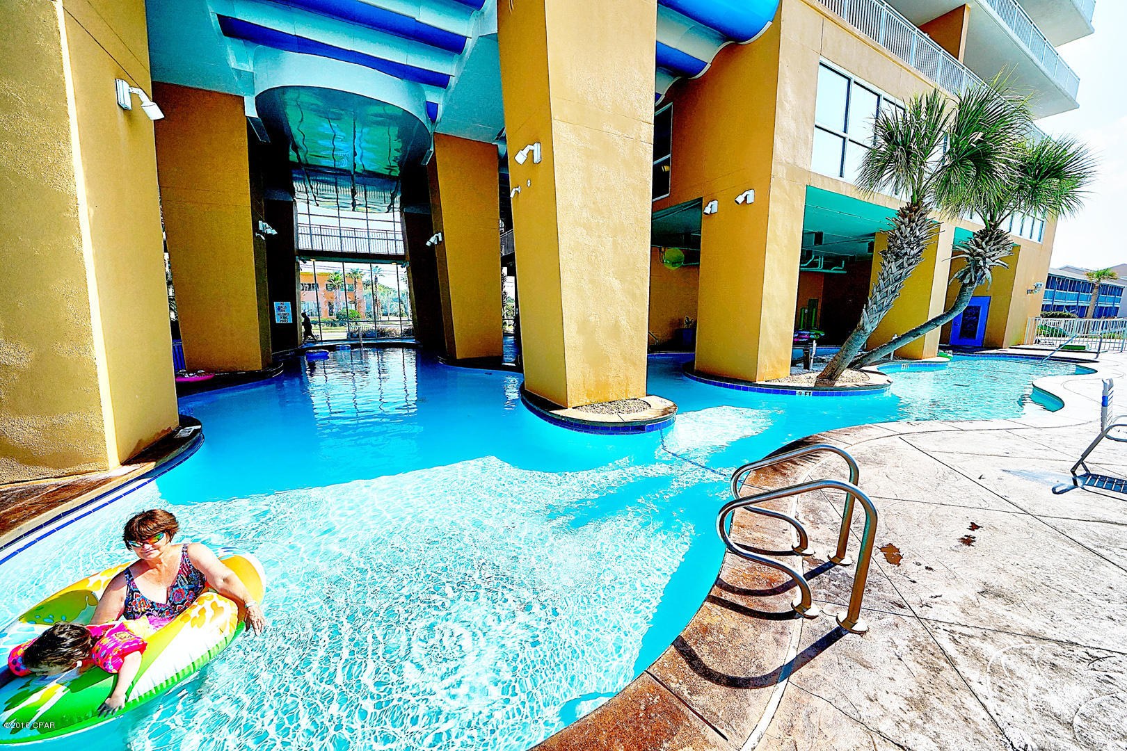 Splash Condo - Residential