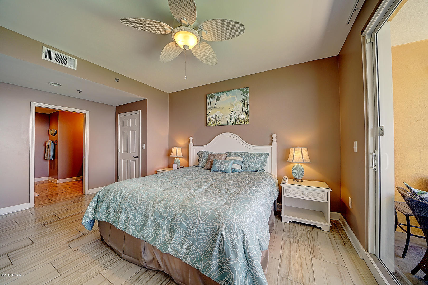 Splash Condo - Residential