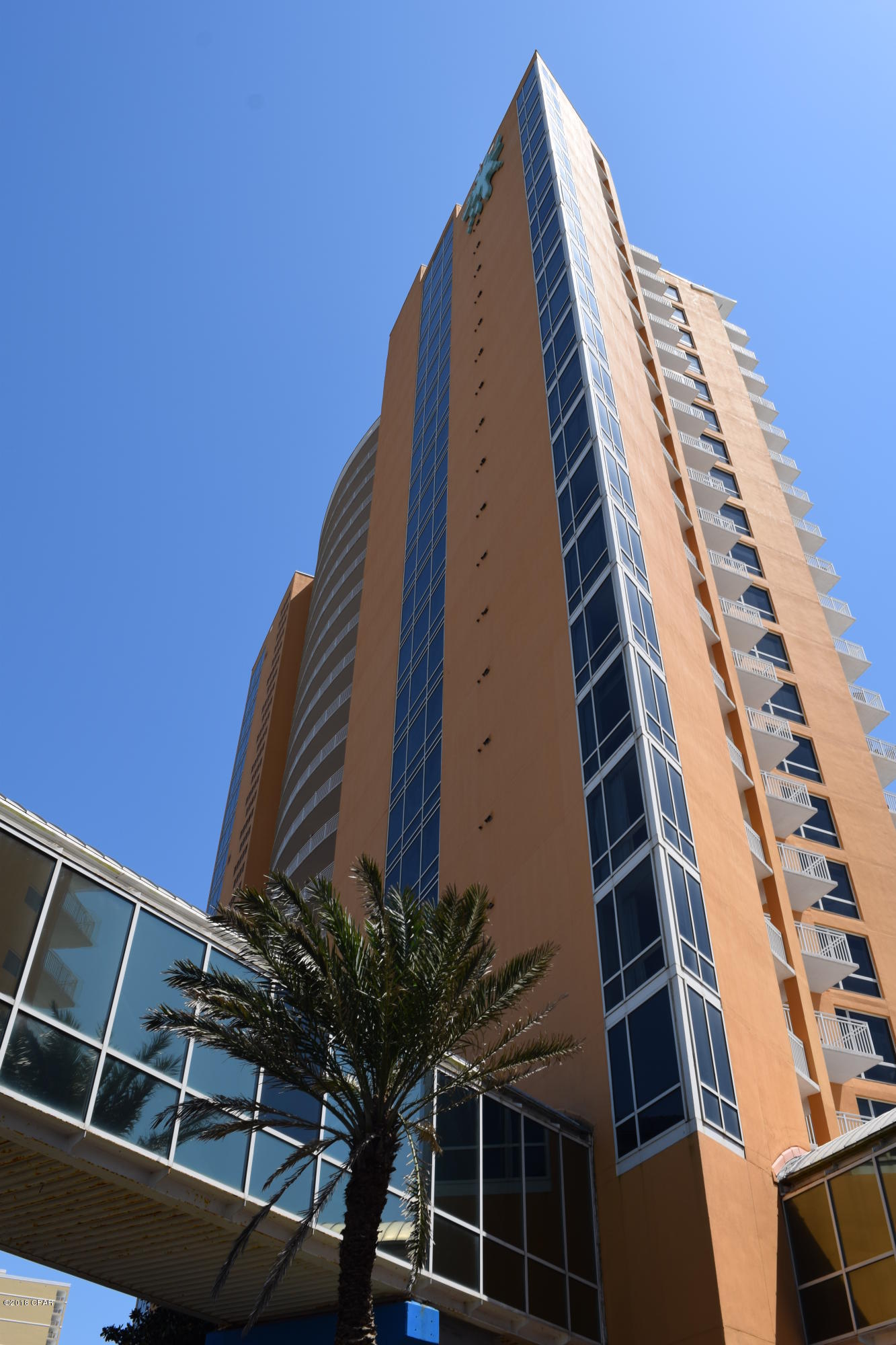 Splash Condo - Residential