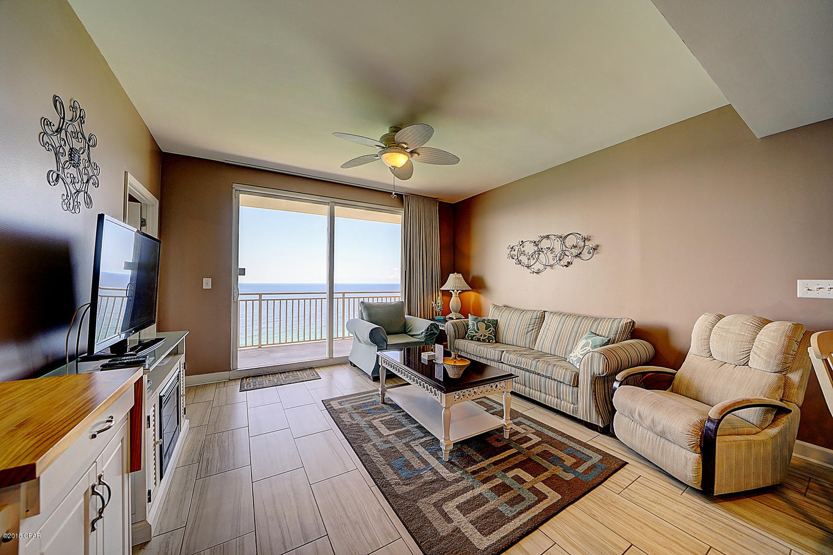 Splash Condo - Residential