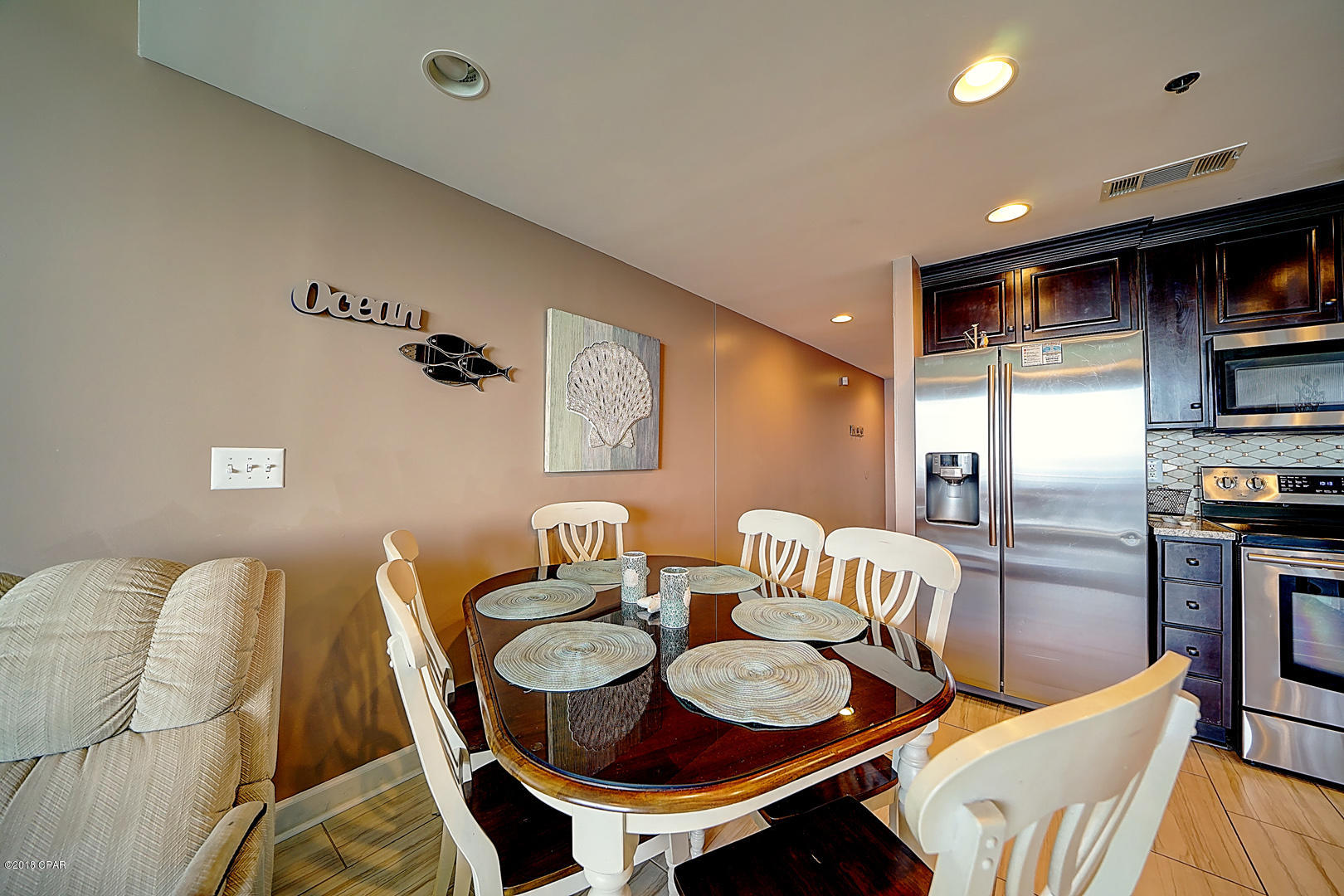 Splash Condo - Residential