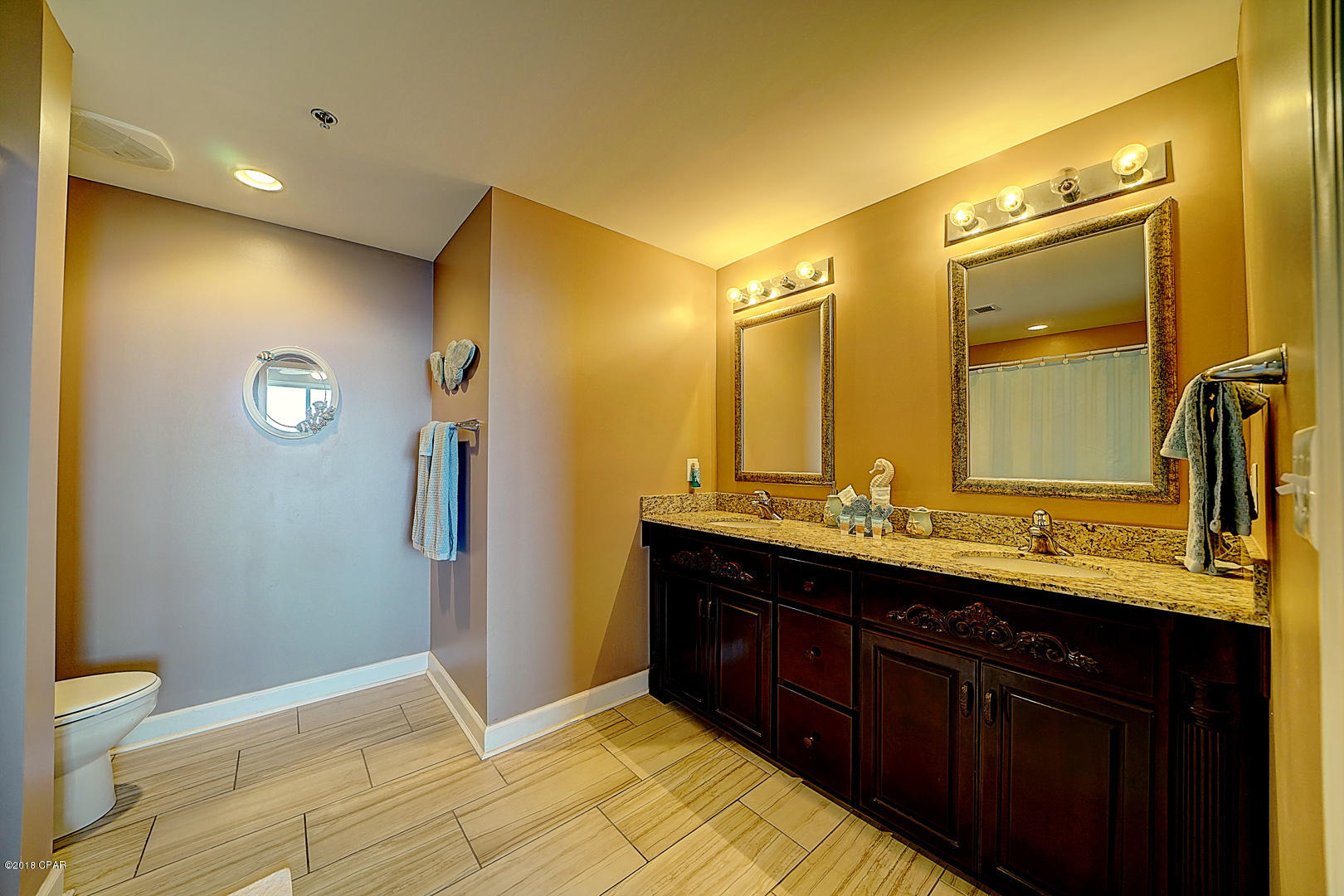 Splash Condo - Residential