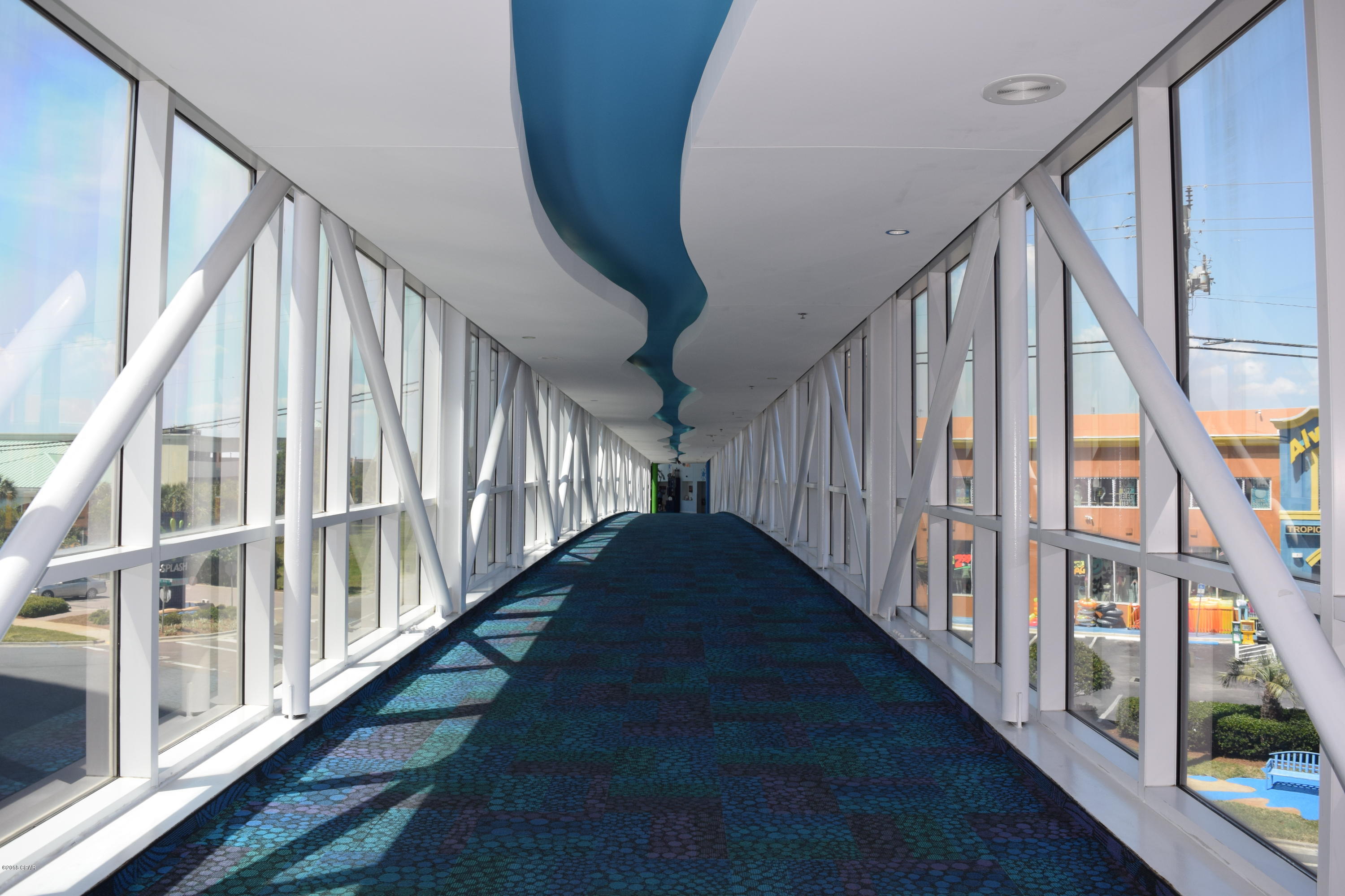 Splash Condo - Residential