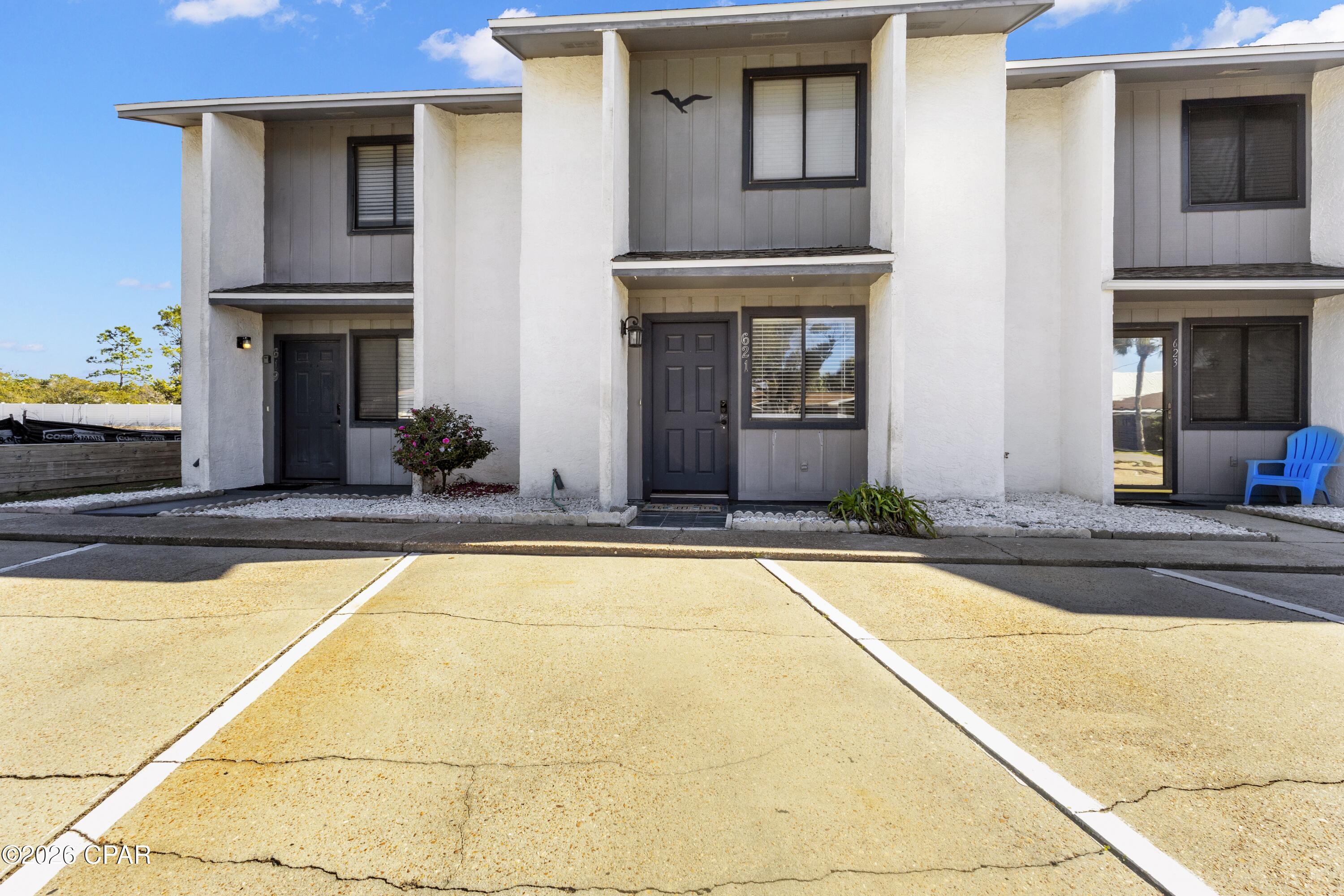 [No Recorded Subdiv] - Residential