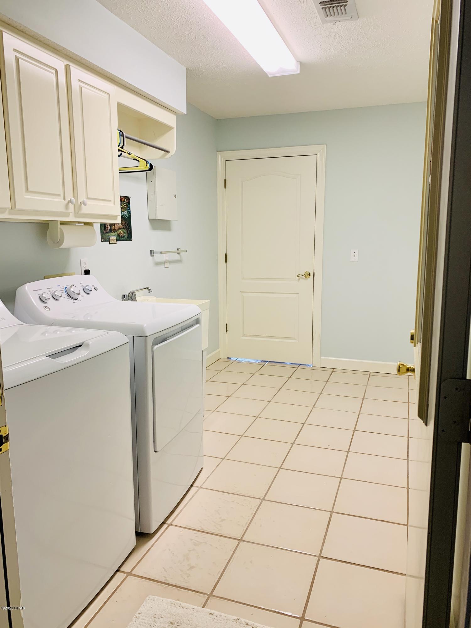 Pretty Bayou Hts 1st - Residential