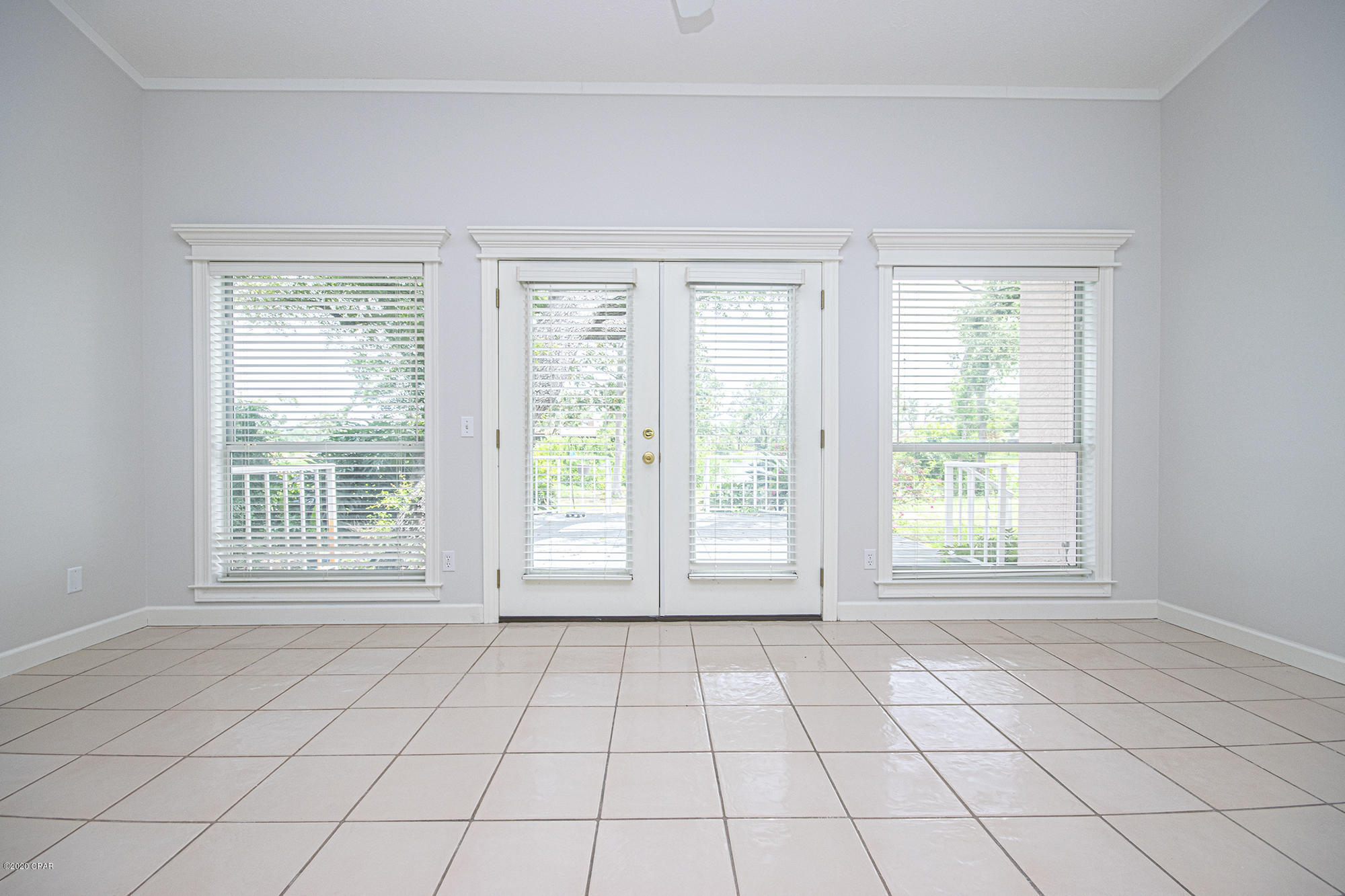 Pretty Bayou Hts 1st - Residential