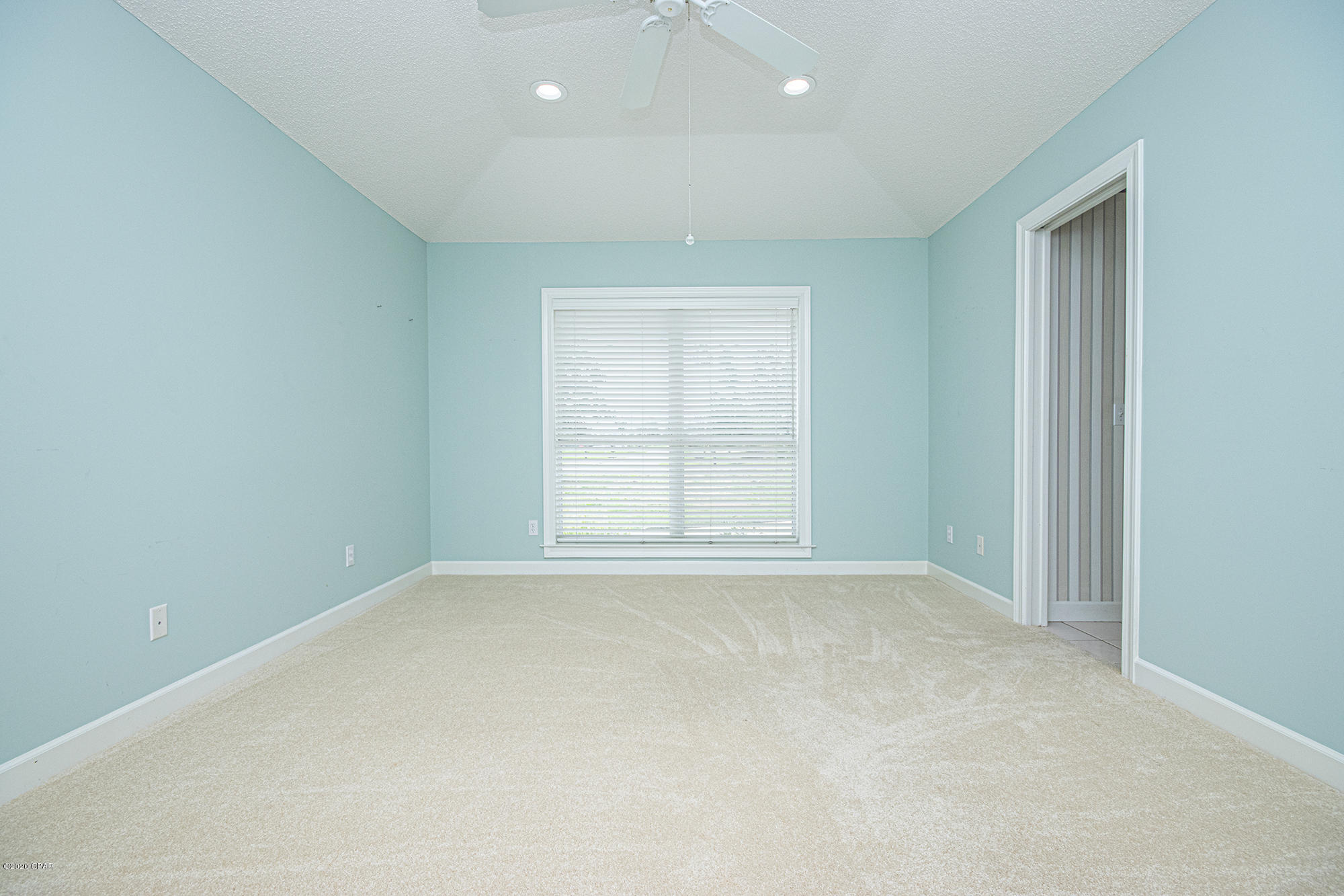 Pretty Bayou Hts 1st - Residential