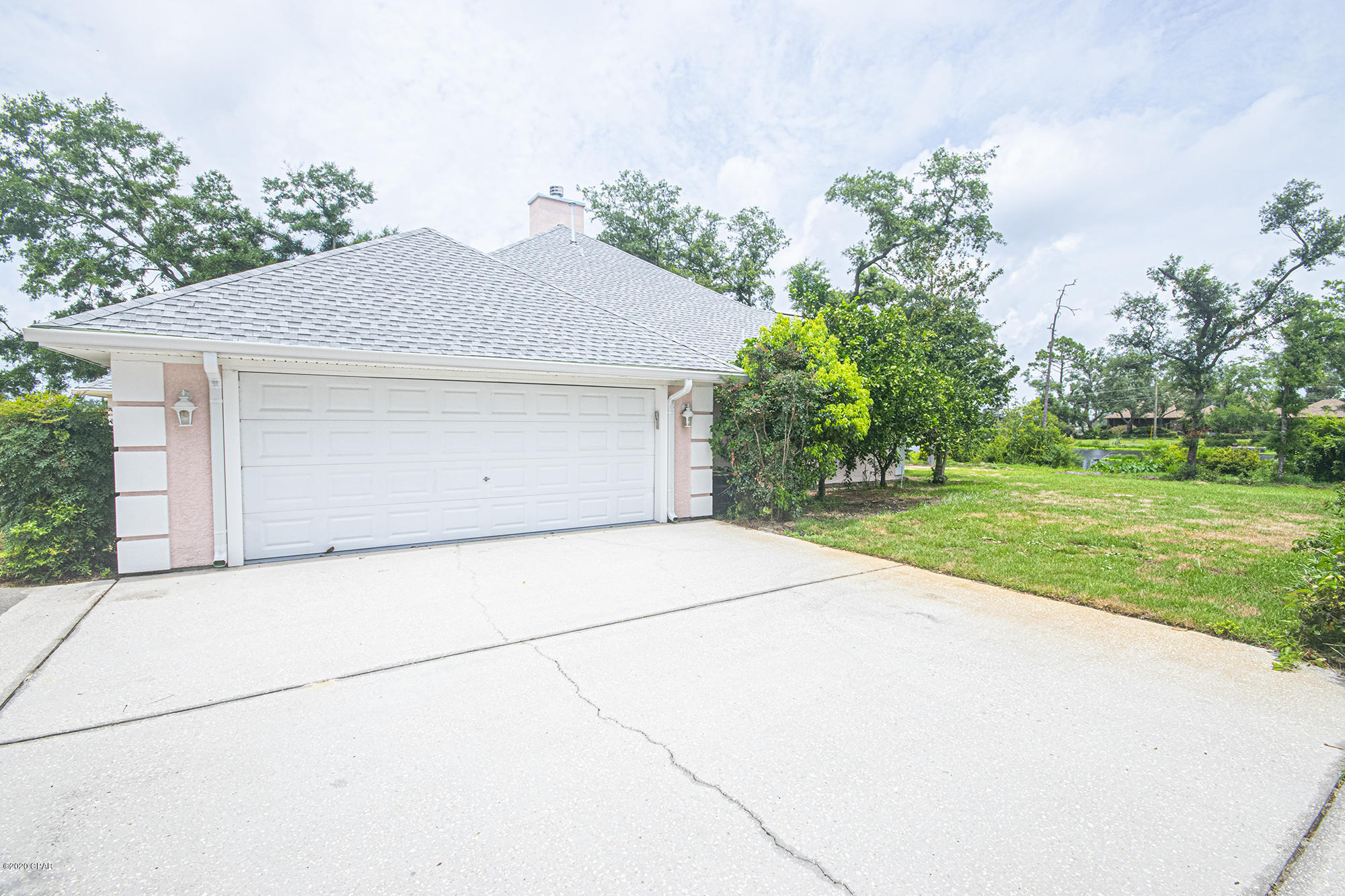 Pretty Bayou Hts 1st - Residential