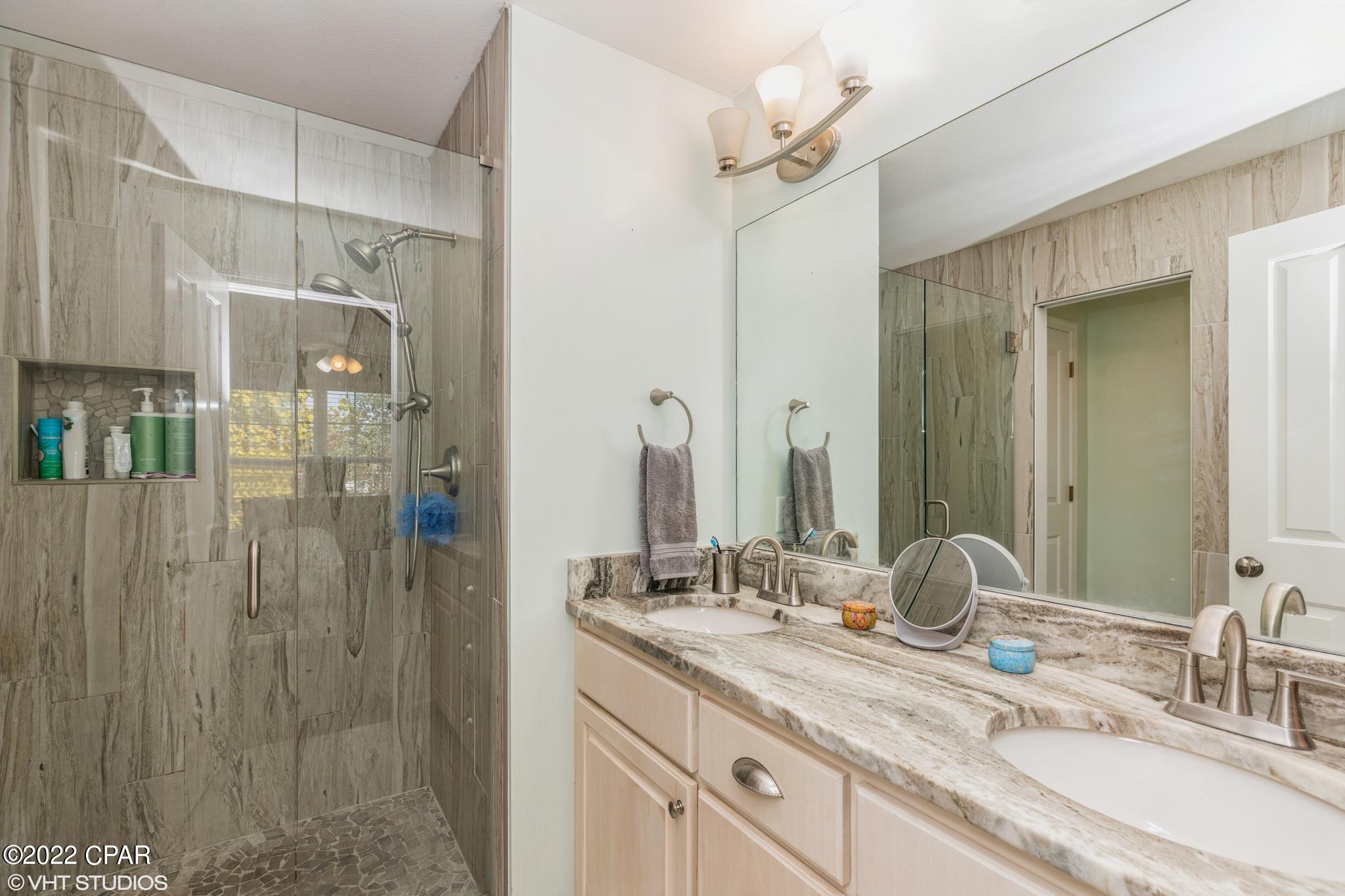 Annabella's Townhomes - Residential