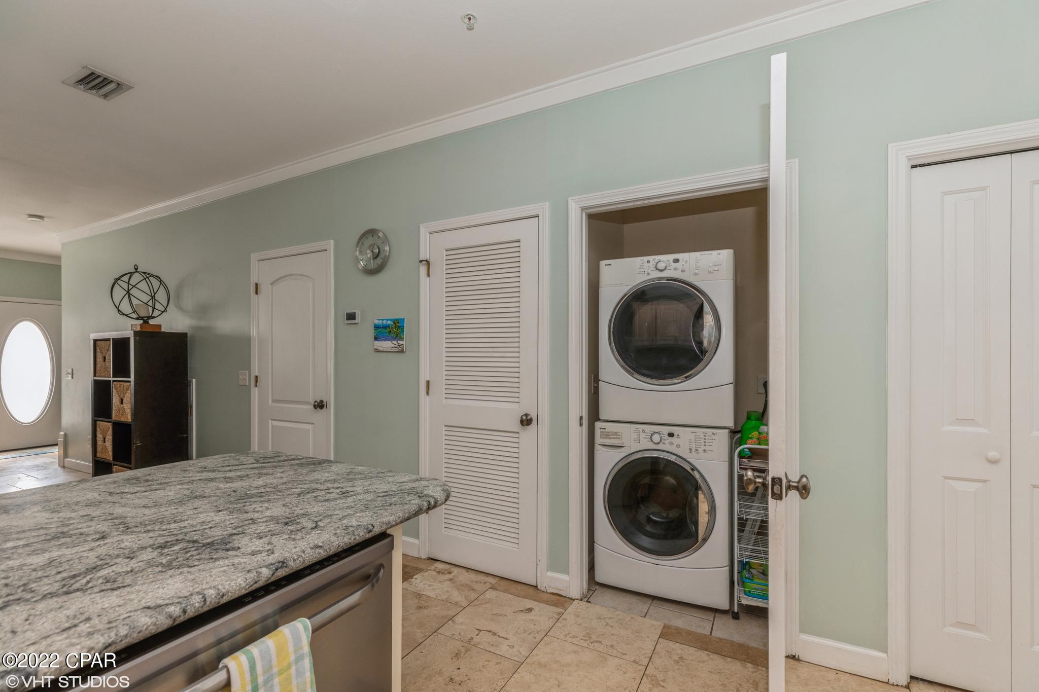 Annabella's Townhomes - Residential