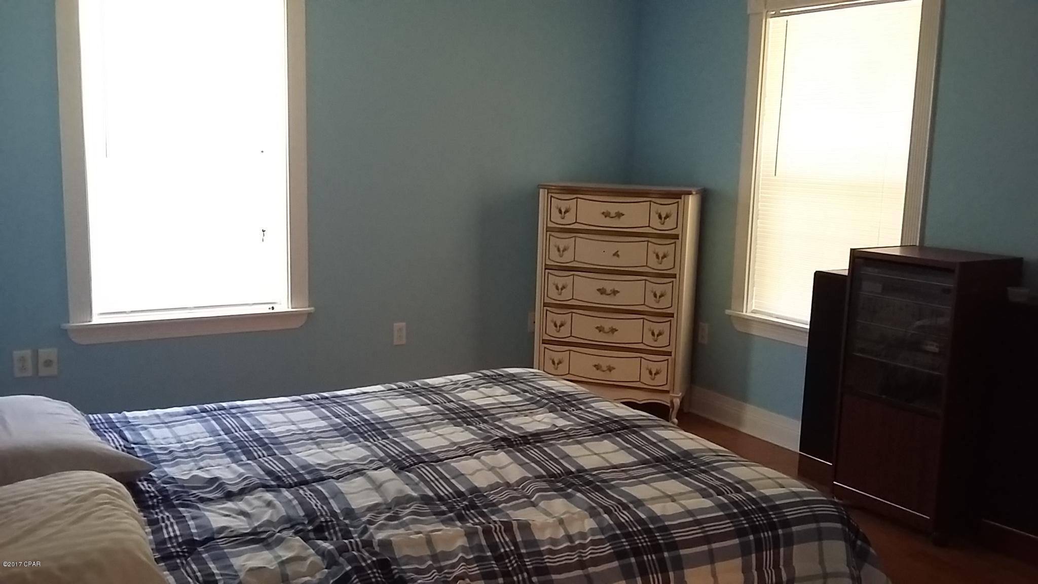 Blue Lakes Trailer Park - Residential