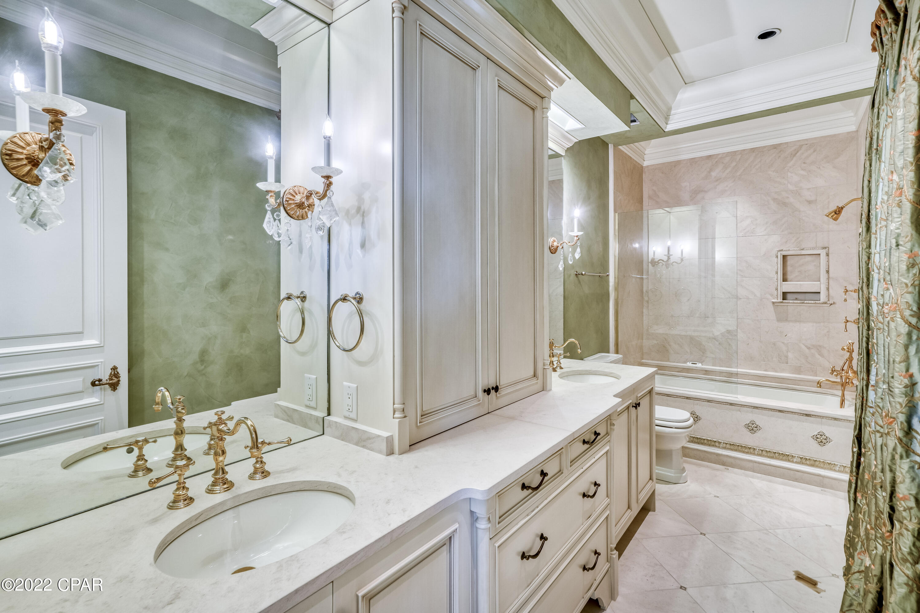 Panama City, FL, 32408, US, 4 Bedrooms Bedrooms, ,7 BathroomsBathrooms,Residential,Active,1674504