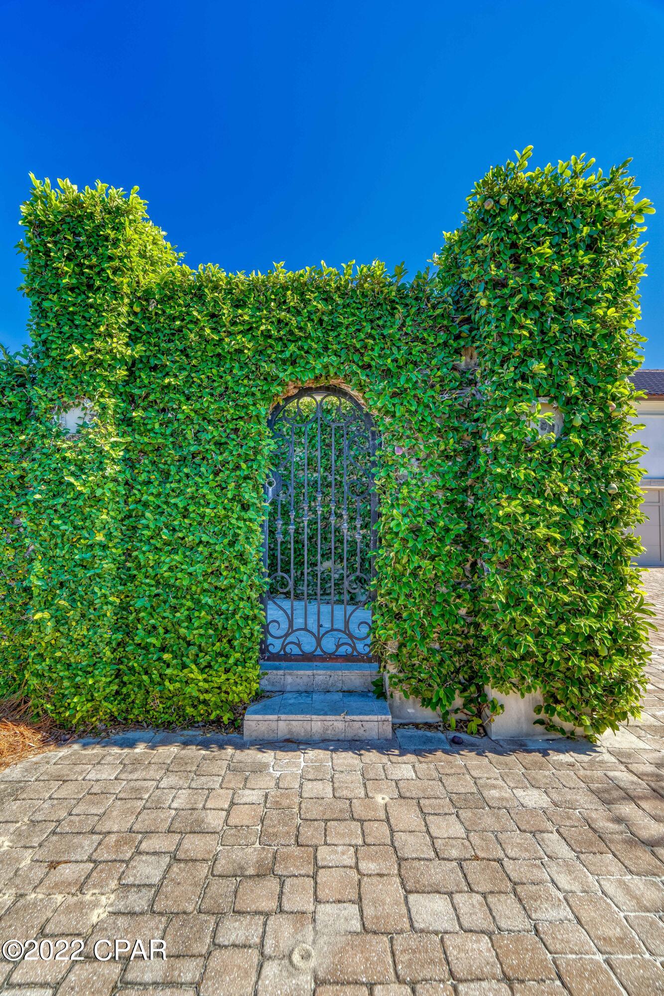 Panama City, FL, 32408, US, 4 Bedrooms Bedrooms, ,7 BathroomsBathrooms,Residential,Active,1674504