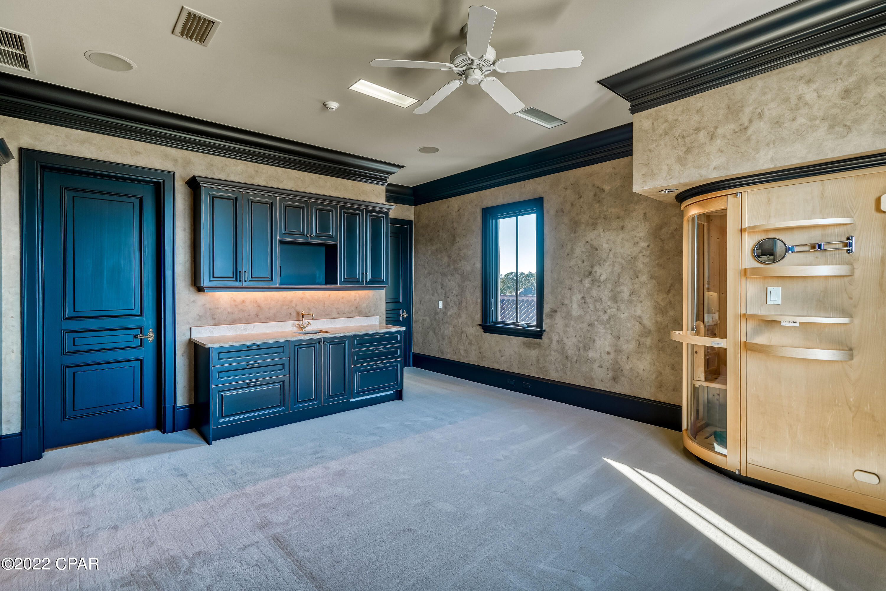 Panama City, FL, 32408, US, 4 Bedrooms Bedrooms, ,7 BathroomsBathrooms,Residential,Active,1674504