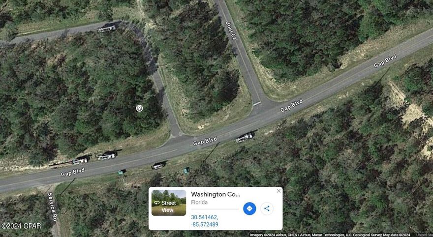 Great price for a COMMERCIAL lot (.567 ac) near Gap Lake, zoned for a multitude of different business types. A service road runs down the right side and across the back of the lot for deliveries. Power lines are close by. Sunny Hills is starting to boom...get this one before it is gone! This seller owns 4 commercial lots in this area. All 4 are listed separately.