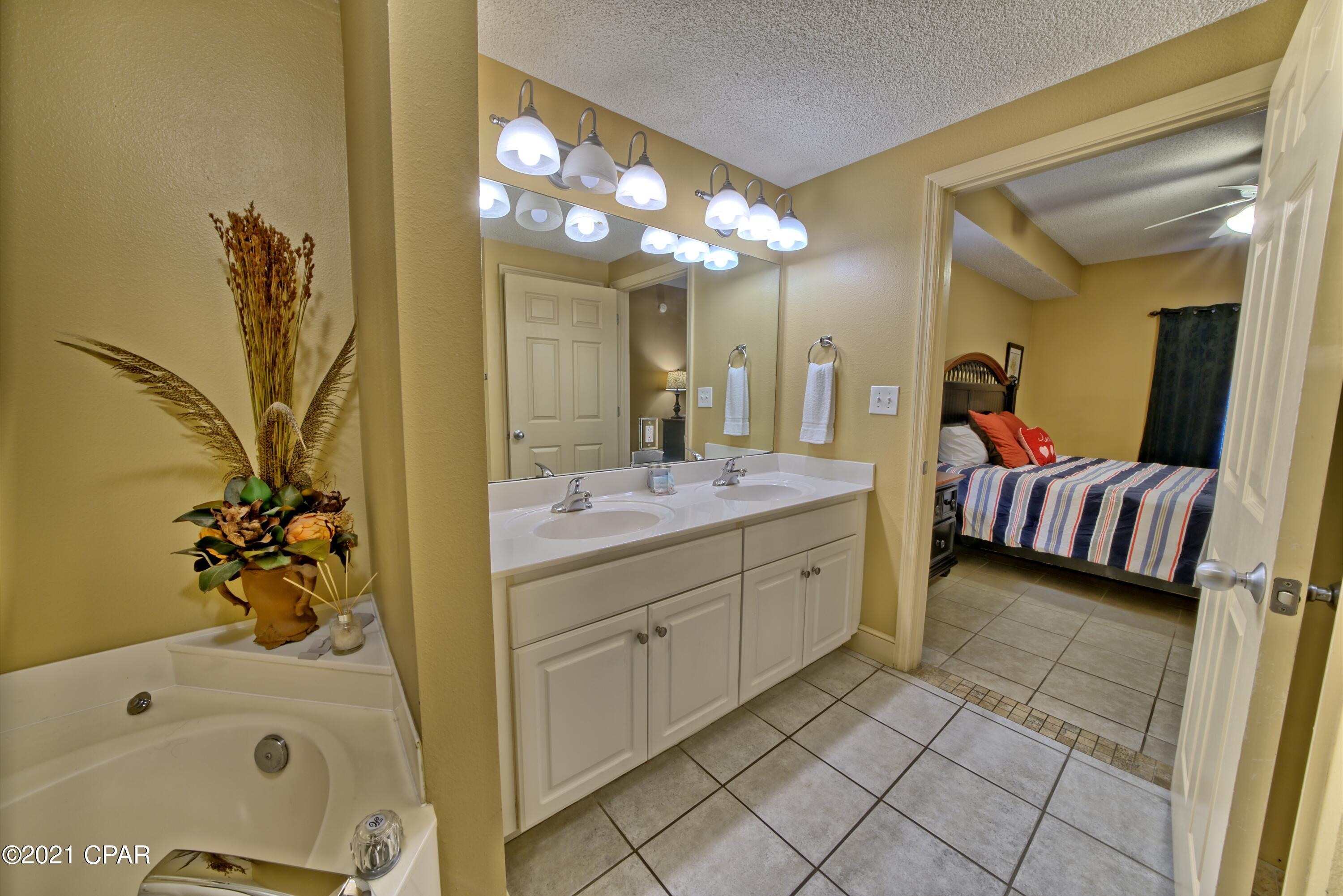 Majestic Beach Tower I - Residential