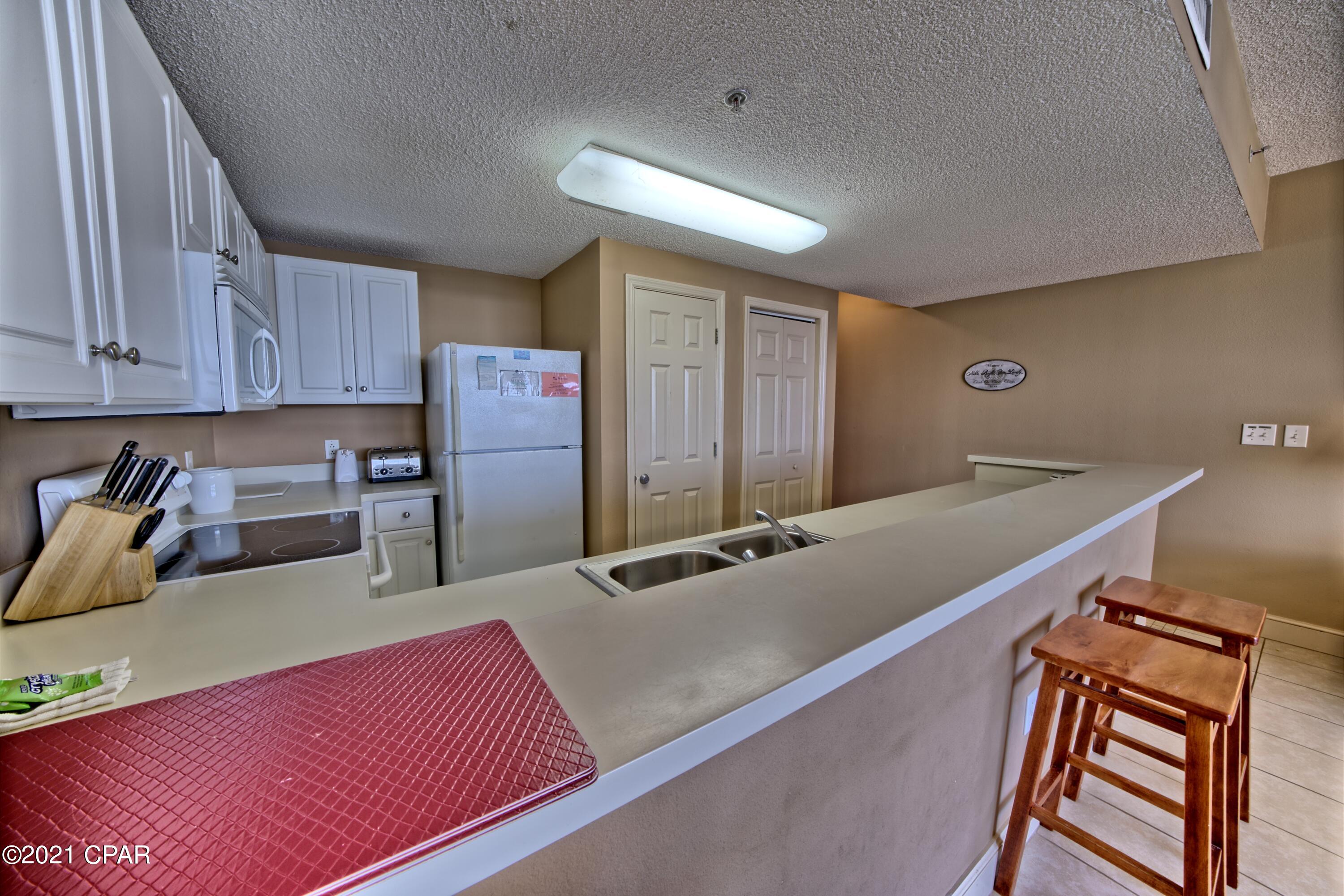 Majestic Beach Tower I - Residential