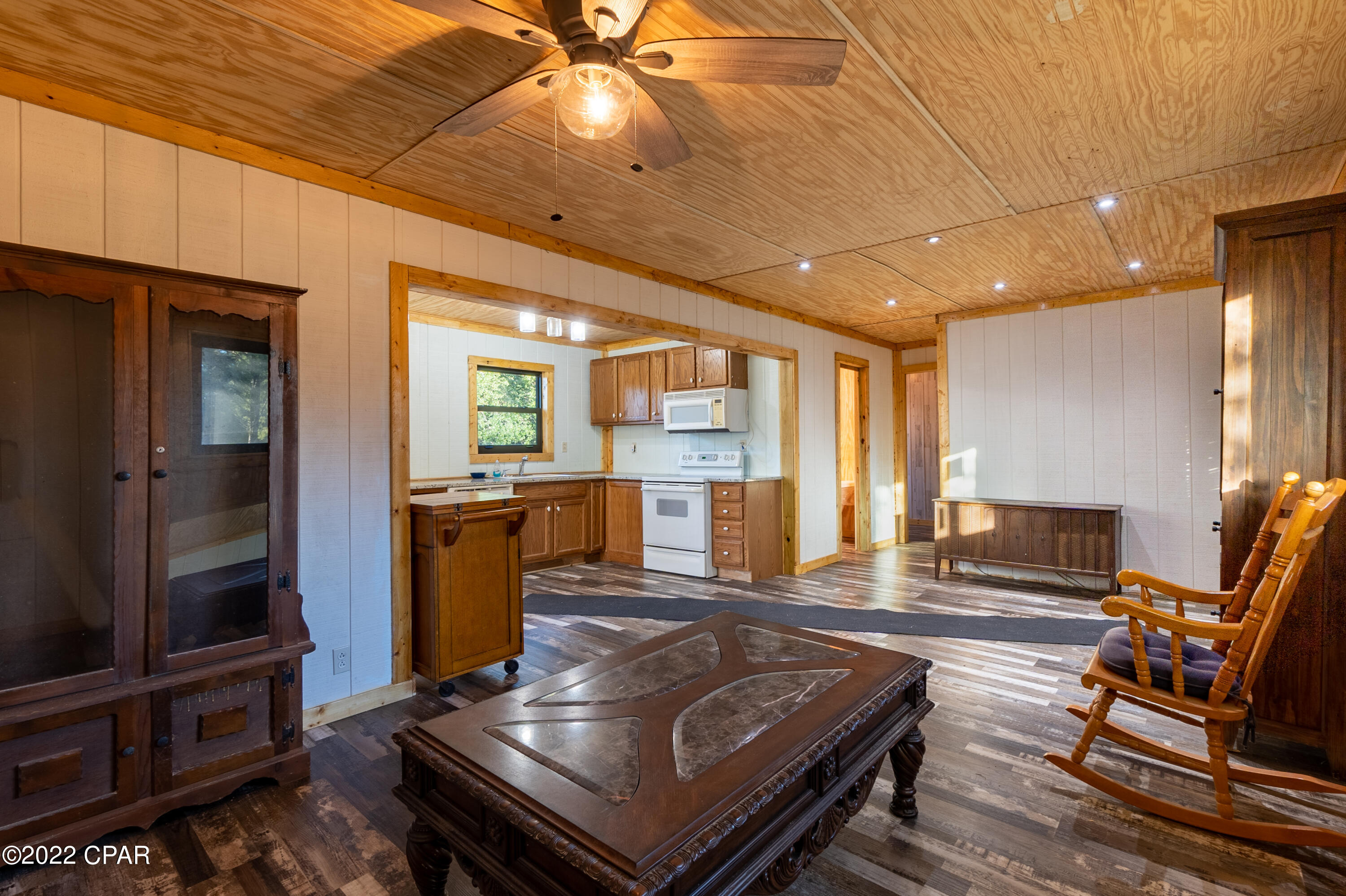 [No Recorded Subdiv] - Residential