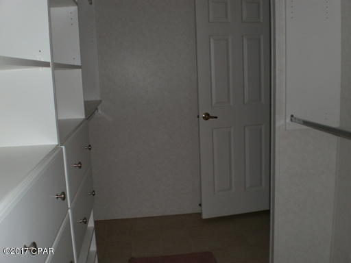 Creek Hollow Estates Unit 3 - Residential Lease