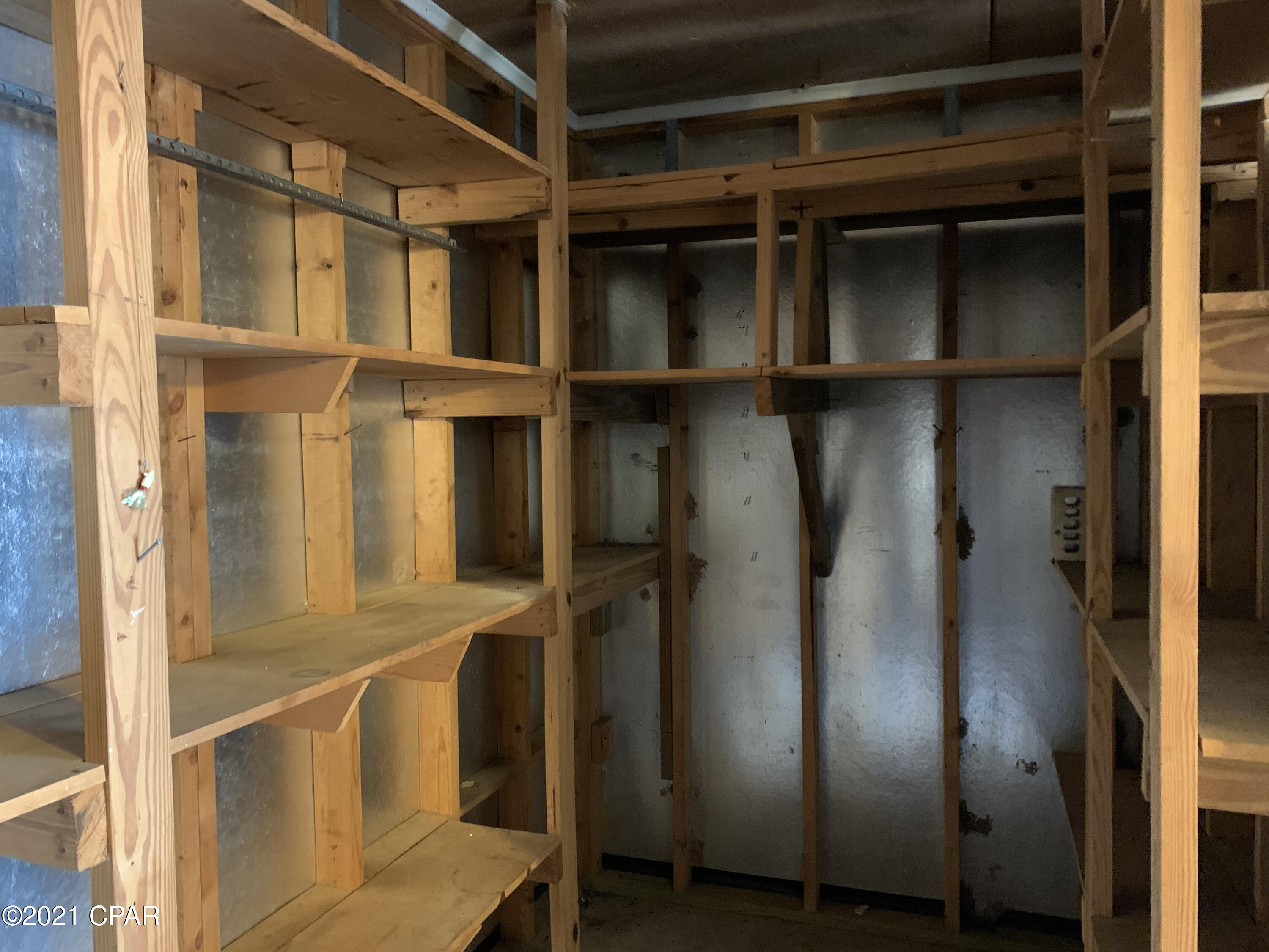 Diamond Head-Lakeside - Residential